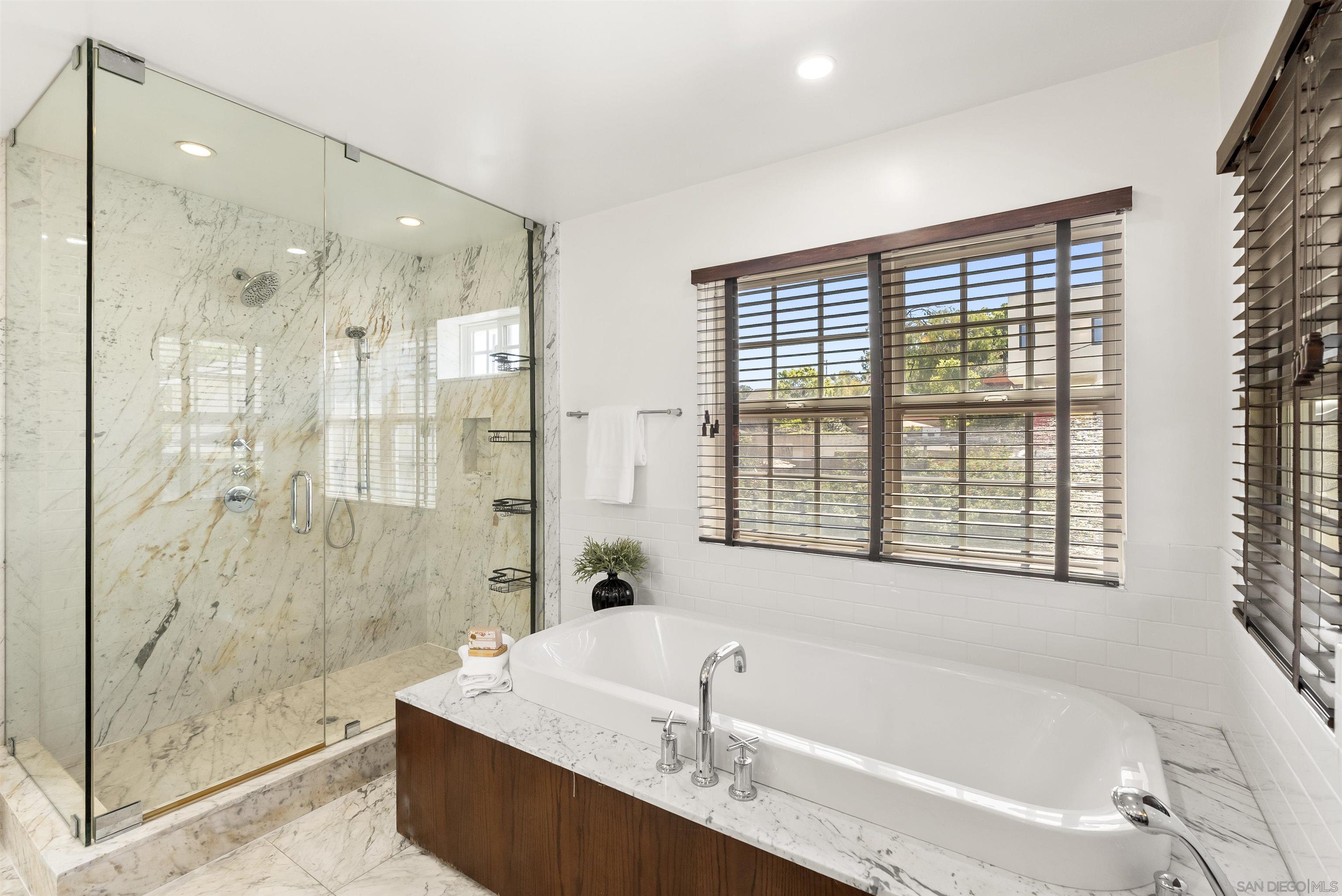 Detail Gallery Image 26 of 41 For 921  Court Way, San Diego,  CA 92103 - 4 Beds | 4 Baths