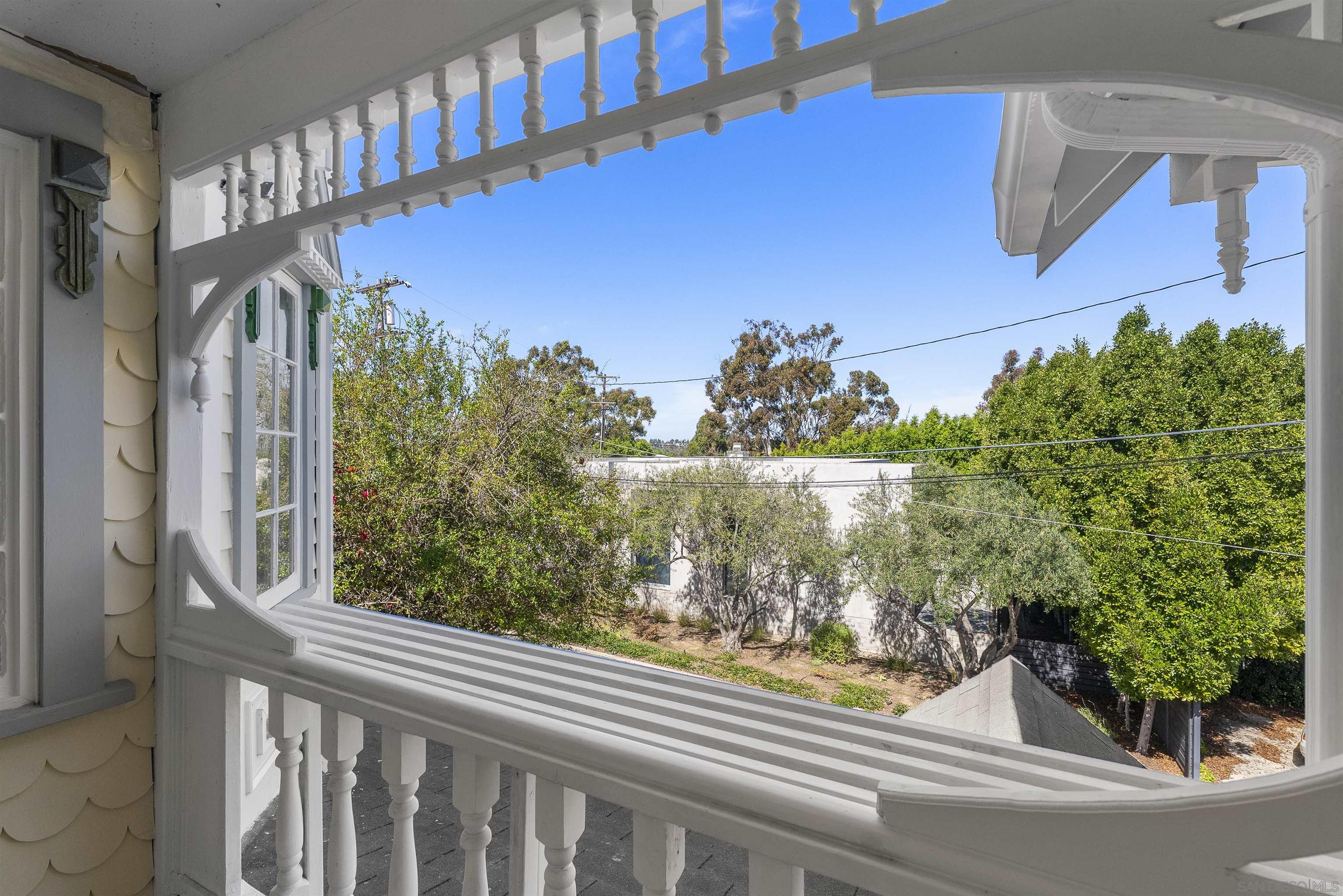 Detail Gallery Image 27 of 41 For 921  Court Way, San Diego,  CA 92103 - 4 Beds | 4 Baths