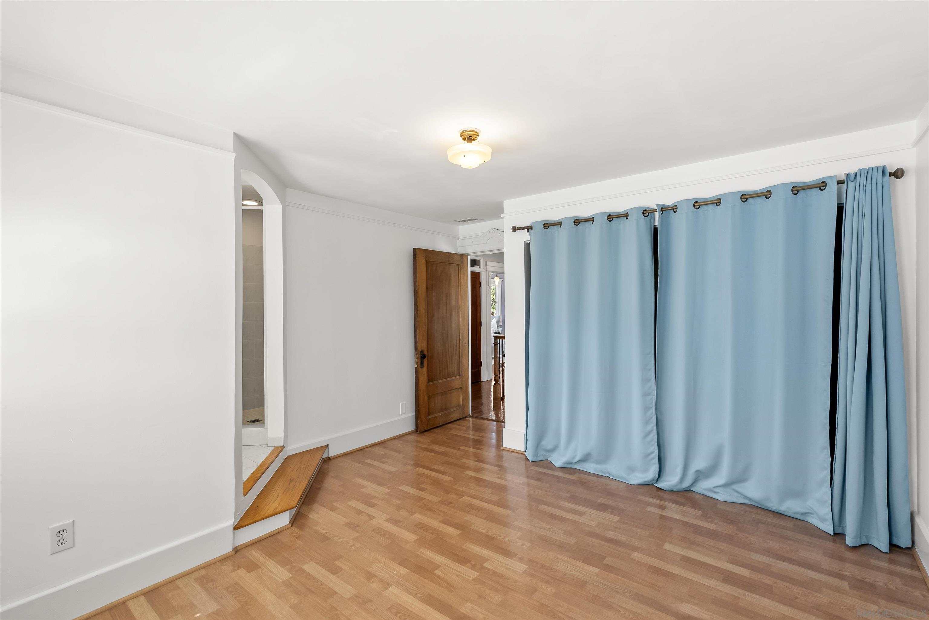 Detail Gallery Image 30 of 41 For 921  Court Way, San Diego,  CA 92103 - 4 Beds | 4 Baths