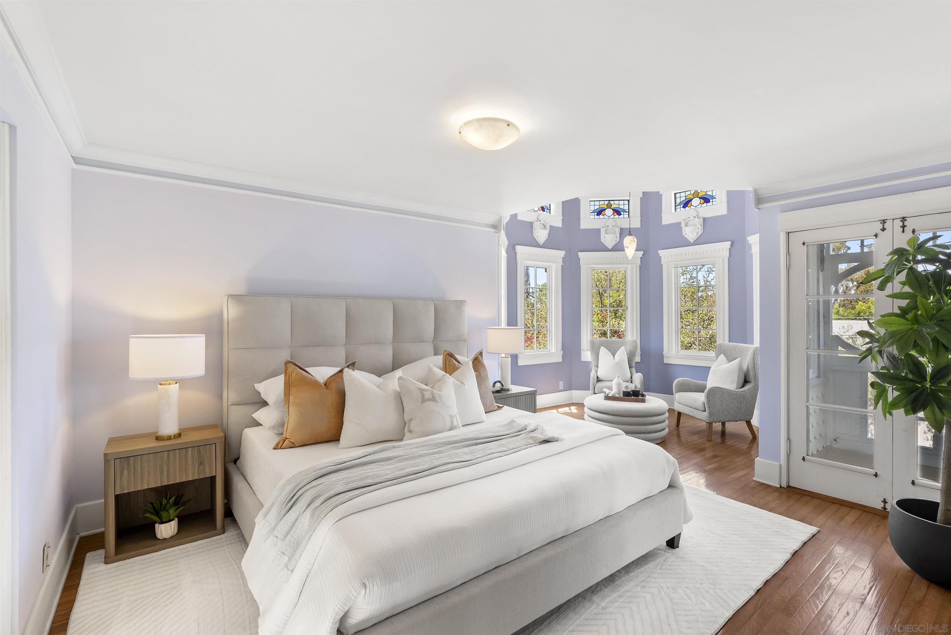 Detail Gallery Image 4 of 41 For 921  Court Way, San Diego,  CA 92103 - 4 Beds | 4 Baths