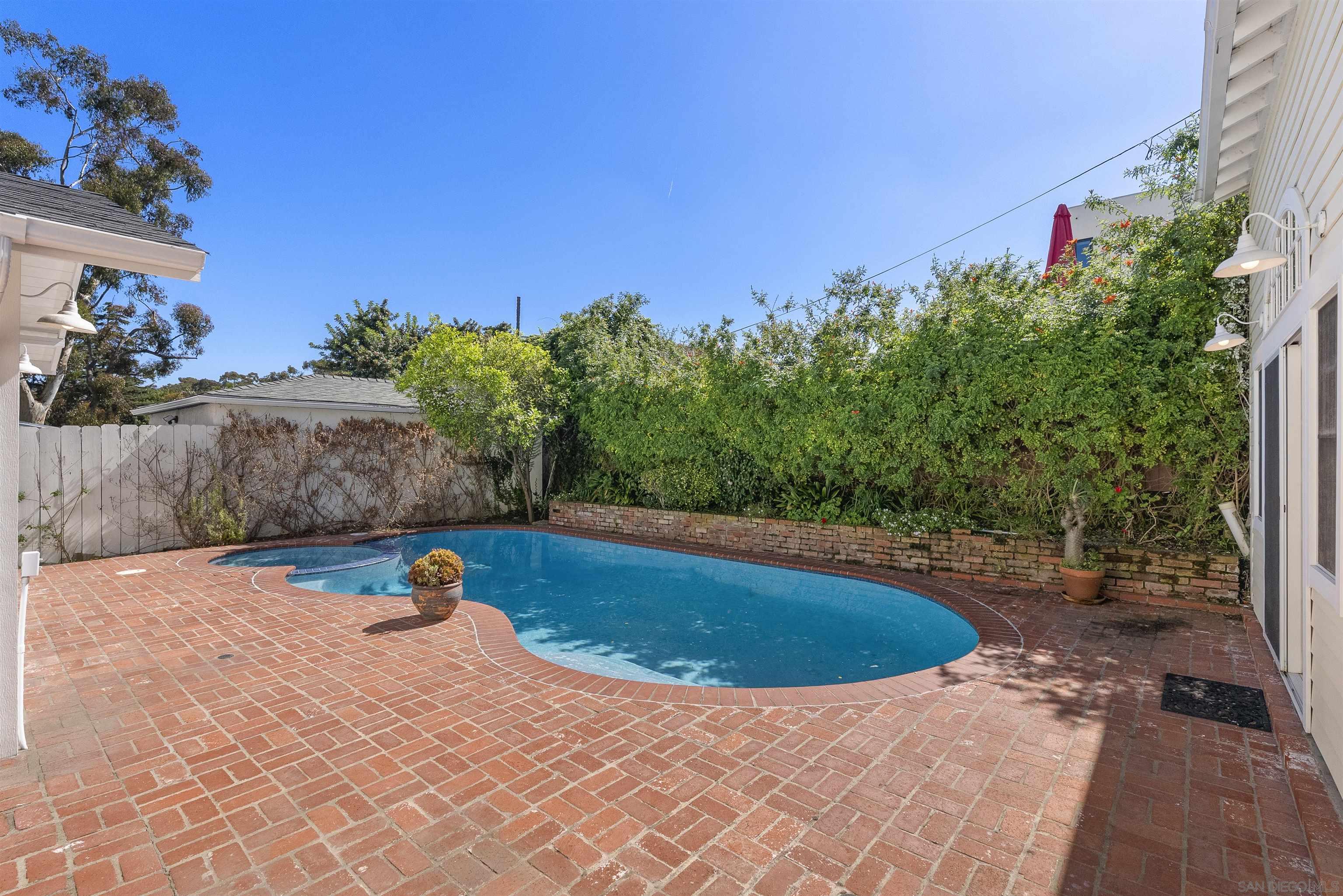 Detail Gallery Image 31 of 41 For 921  Court Way, San Diego,  CA 92103 - 4 Beds | 4 Baths