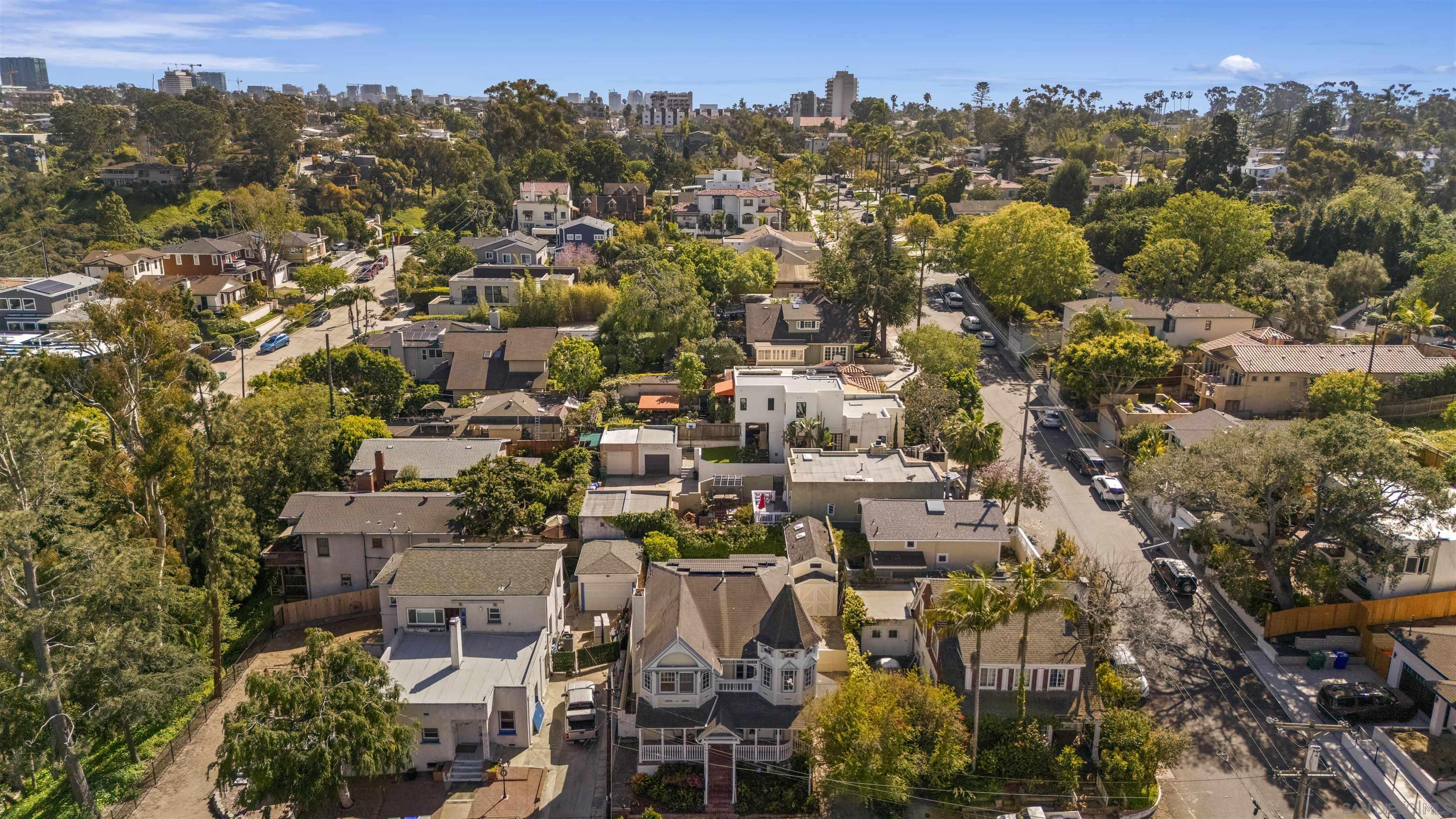 Detail Gallery Image 39 of 41 For 921  Court Way, San Diego,  CA 92103 - 4 Beds | 4 Baths