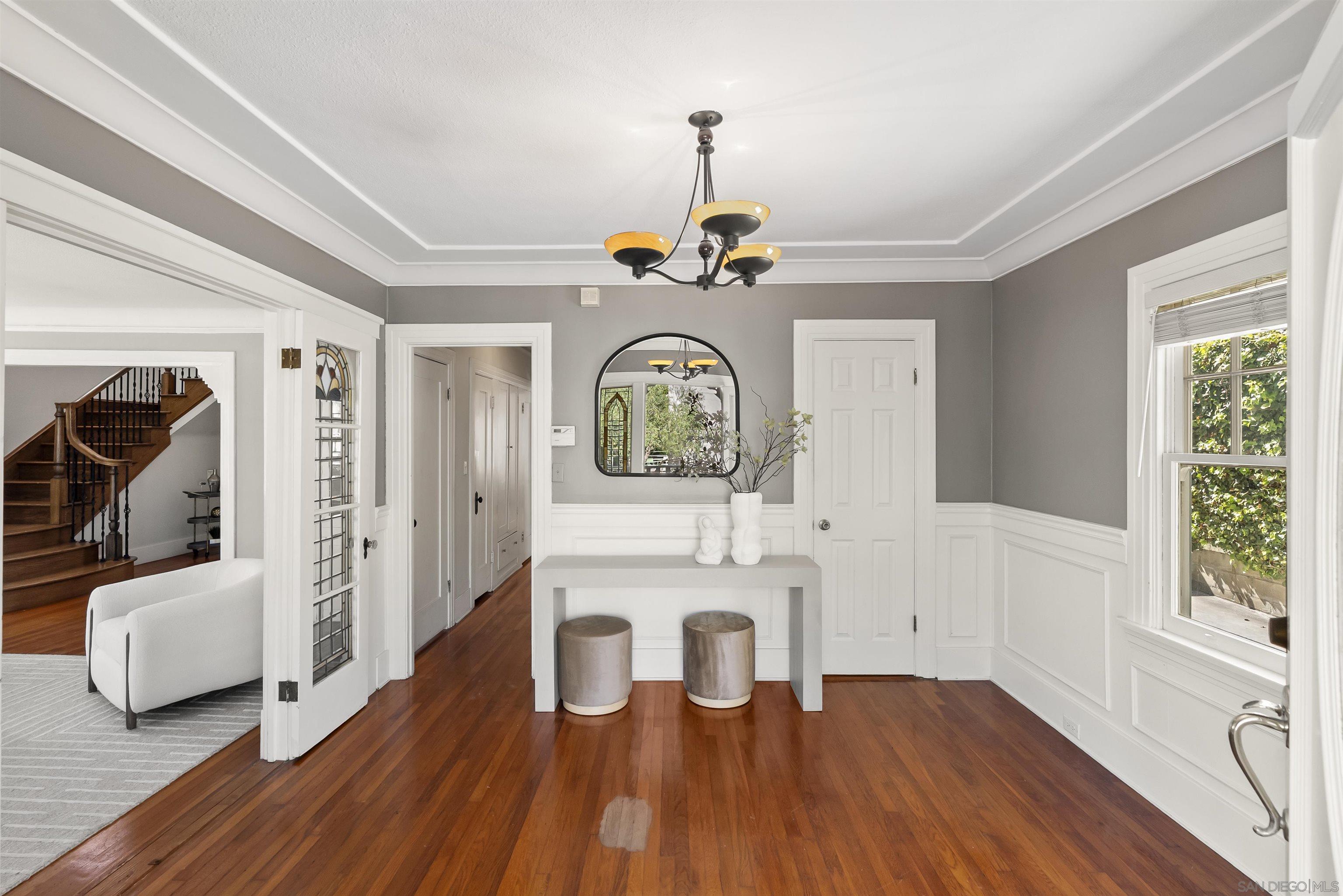 Detail Gallery Image 8 of 41 For 921  Court Way, San Diego,  CA 92103 - 4 Beds | 4 Baths