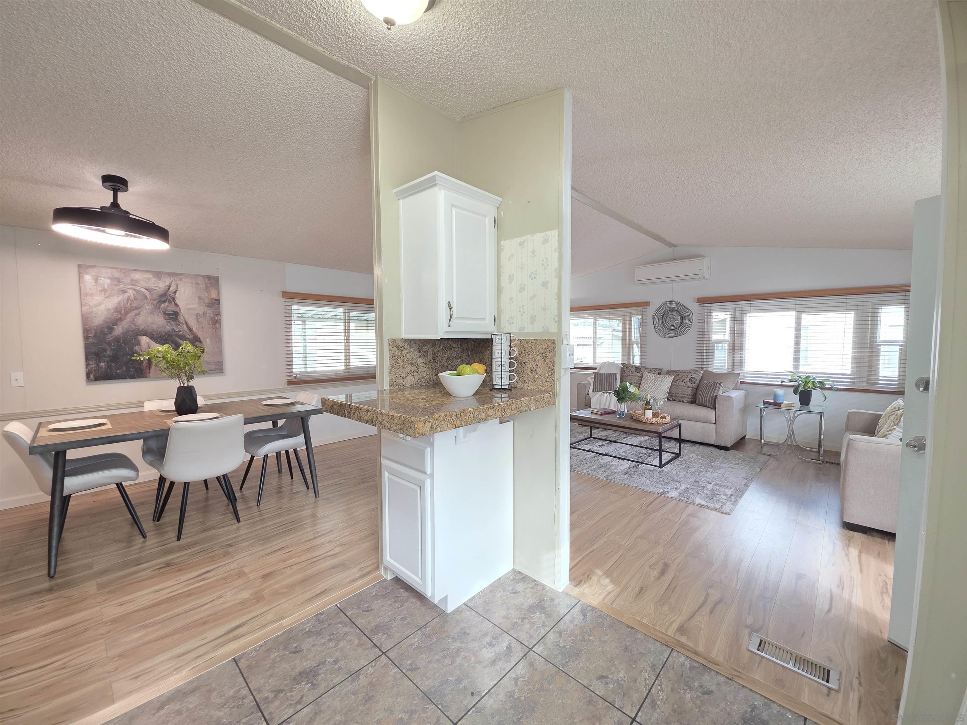 Detail Gallery Image 6 of 48 For 4832  Old Cliffs Rd, San Diego,  CA 92120 - 2 Beds | 2 Baths