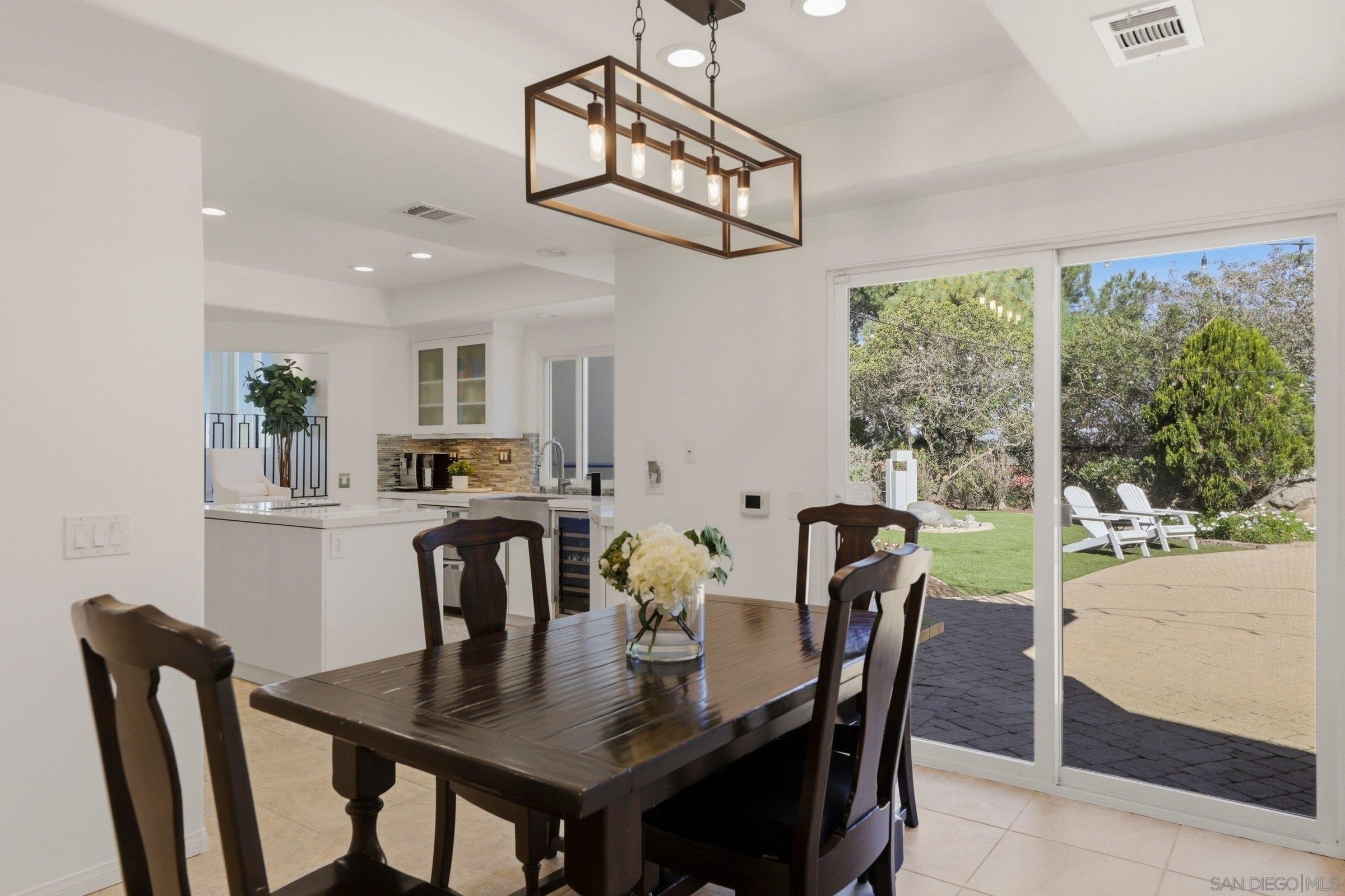 Detail Gallery Image 22 of 53 For 13024  Olmeda Court, San Diego,  CA 92128 - 4 Beds | 4 Baths