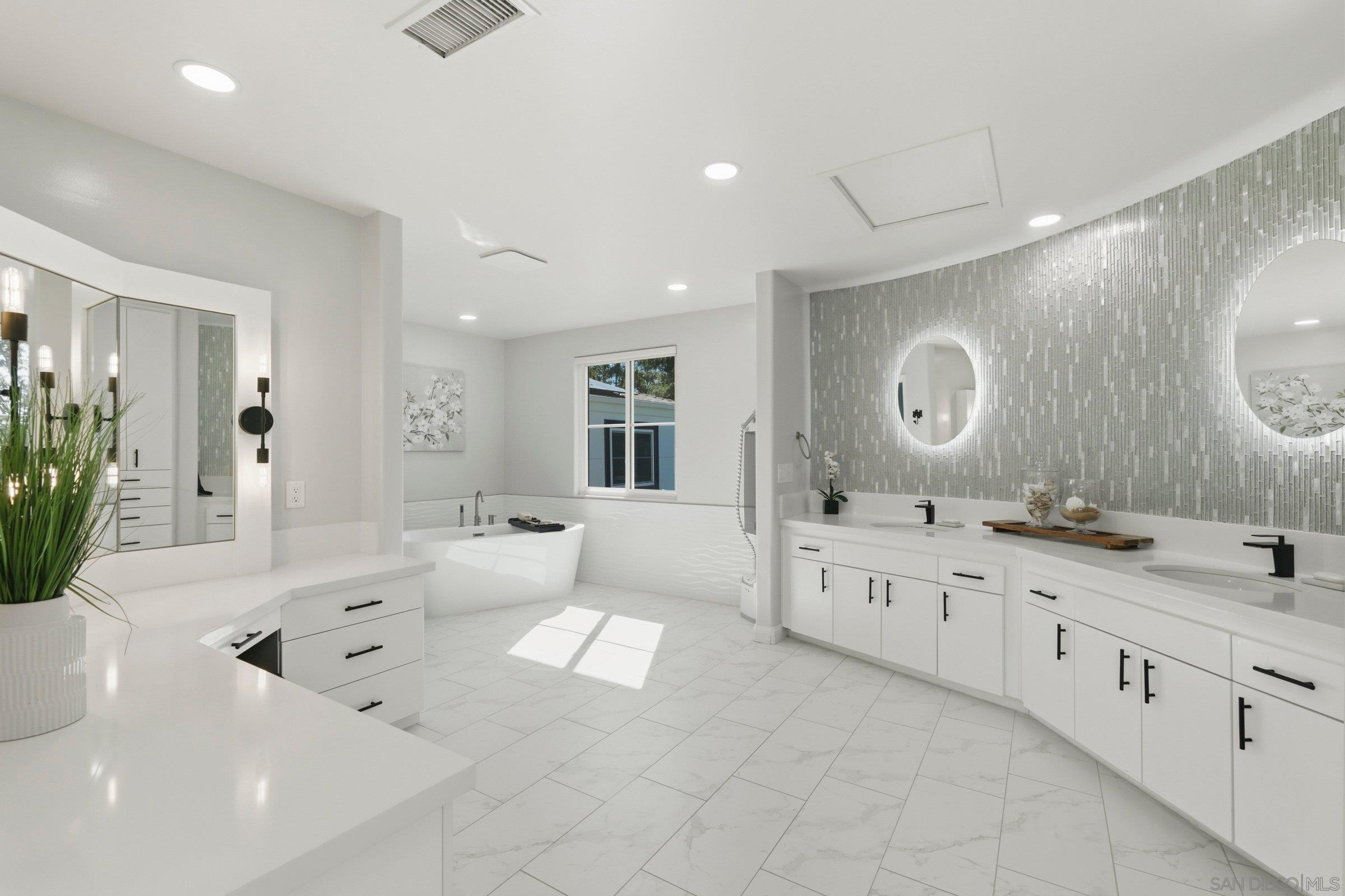 Detail Gallery Image 36 of 53 For 13024  Olmeda Court, San Diego,  CA 92128 - 4 Beds | 4 Baths