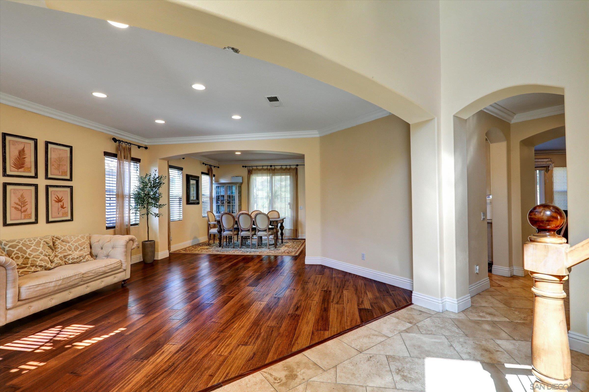 Detail Gallery Image 4 of 40 For 2493  Crooked Trail Rd, Chula Vista,  CA 91914 - 5 Beds | 3 Baths