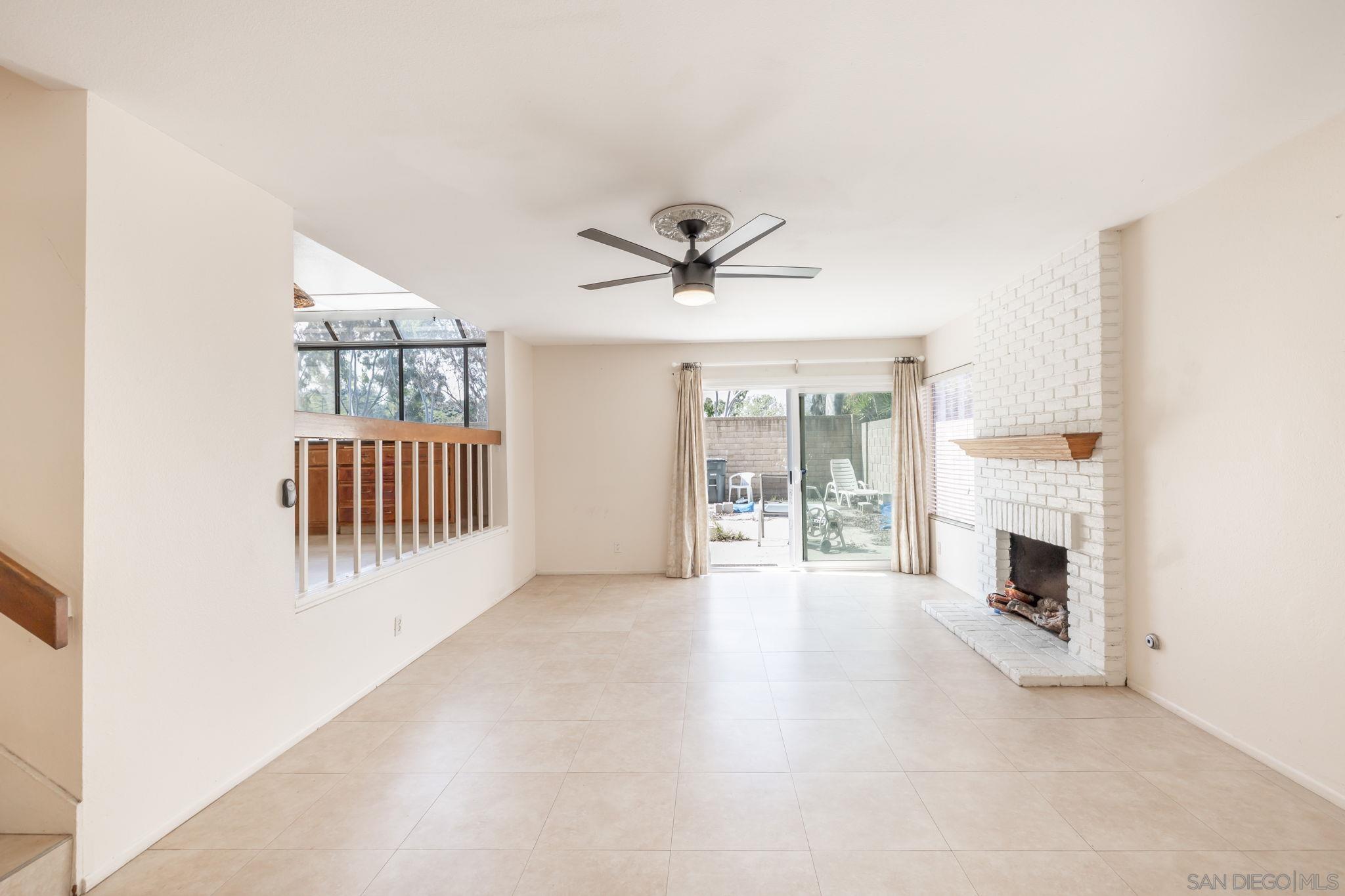 Detail Gallery Image 5 of 19 For 26062  Ramjit Ct, Lake Forest,  CA 92630 - 4 Beds | 2/1 Baths