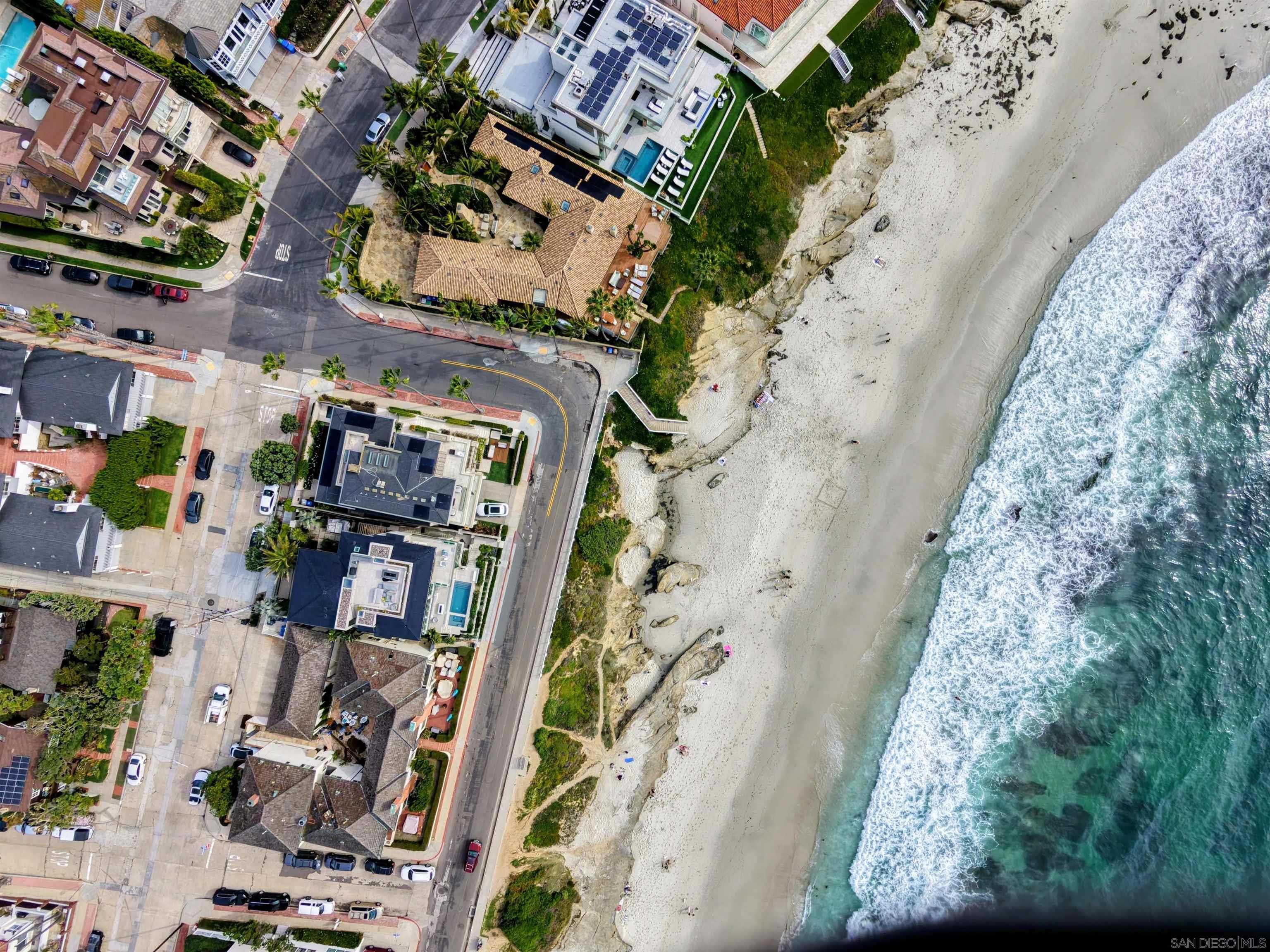 Detail Gallery Image 4 of 4 For 210 Palomar  Ave, La Jolla,  CA 92037 - 5 Beds | 5 Baths