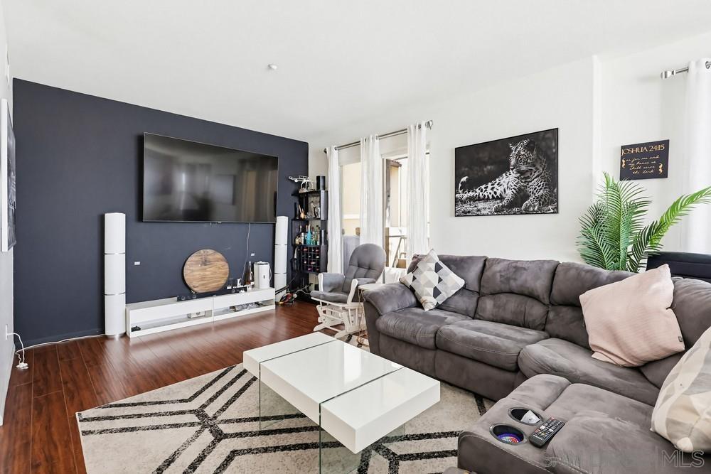 Detail Gallery Image 17 of 59 For 5427  Soho View Ter, San Diego,  CA 92105 - 3 Beds | 2/2 Baths