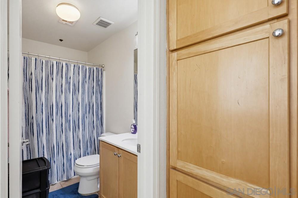 Detail Gallery Image 33 of 59 For 5427  Soho View Ter, San Diego,  CA 92105 - 3 Beds | 2/2 Baths