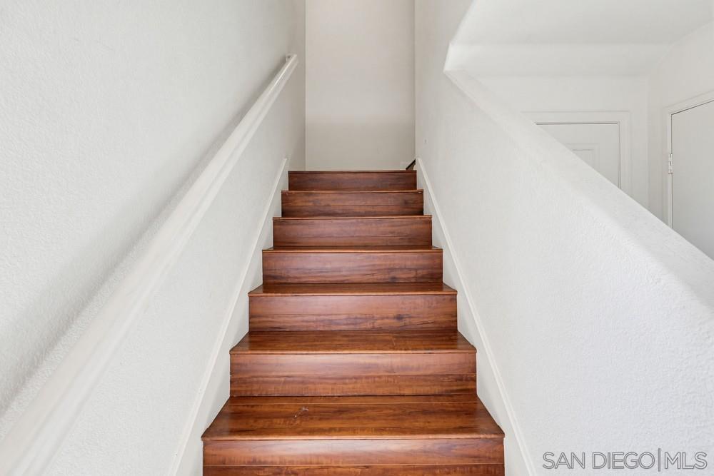 Detail Gallery Image 8 of 59 For 5427  Soho View Ter, San Diego,  CA 92105 - 3 Beds | 2/2 Baths