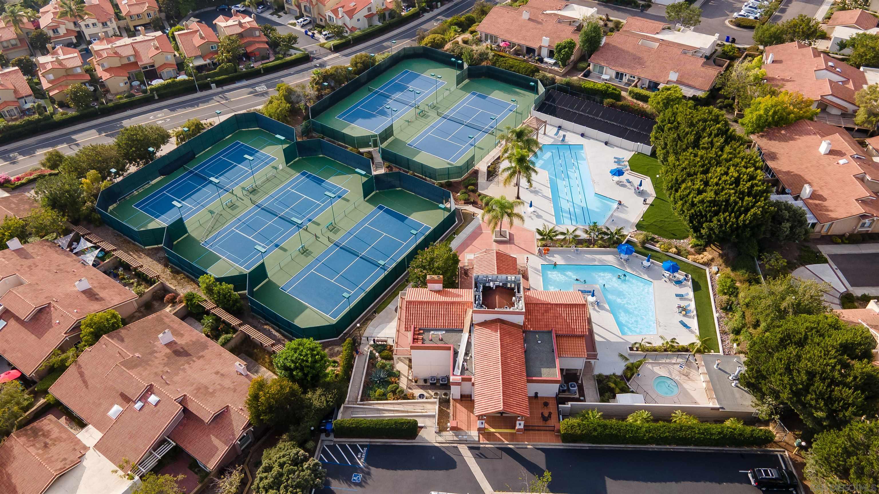 Detail Gallery Image 42 of 44 For 5825  Caminito Del Estio, La Jolla,  CA 92037 - 3 Beds | 2/1 Baths