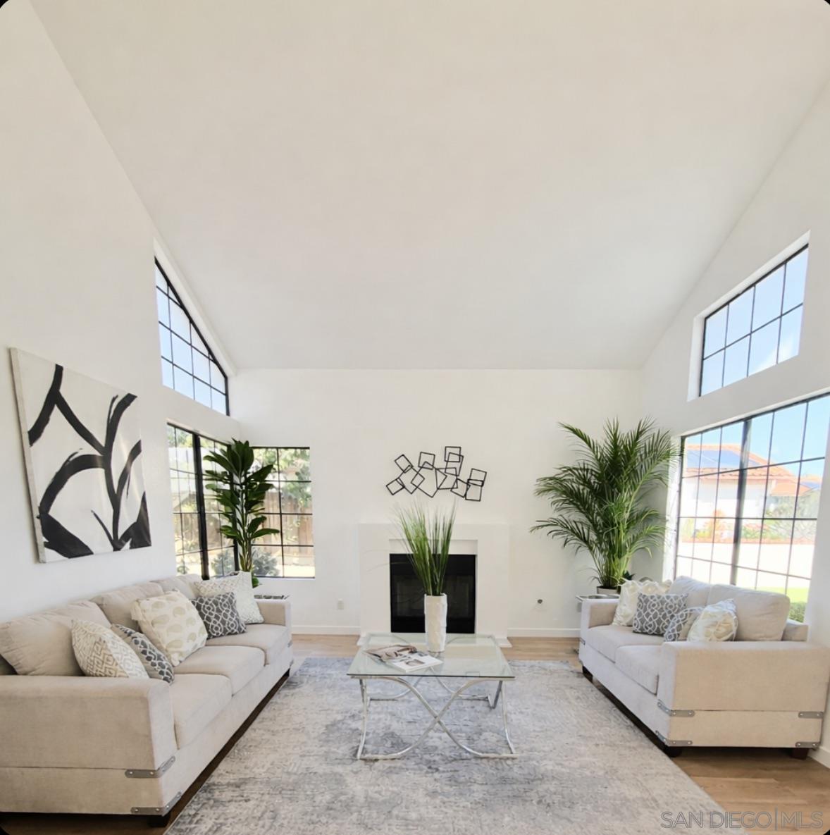 Detail Gallery Image 2 of 15 For 10242  Keoki St, San Diego,  CA 92126 - 4 Beds | 2/1 Baths