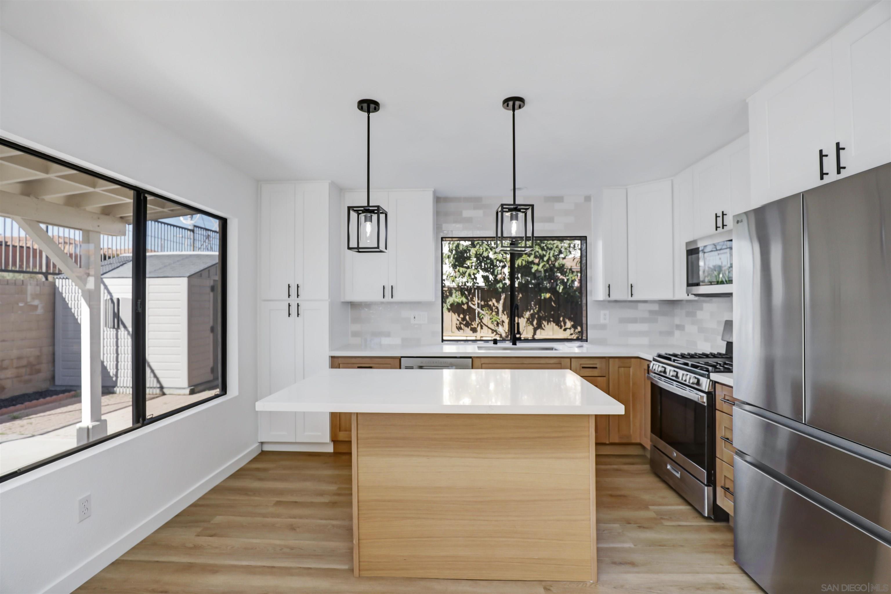 Detail Gallery Image 7 of 15 For 10242  Keoki St, San Diego,  CA 92126 - 4 Beds | 2/1 Baths