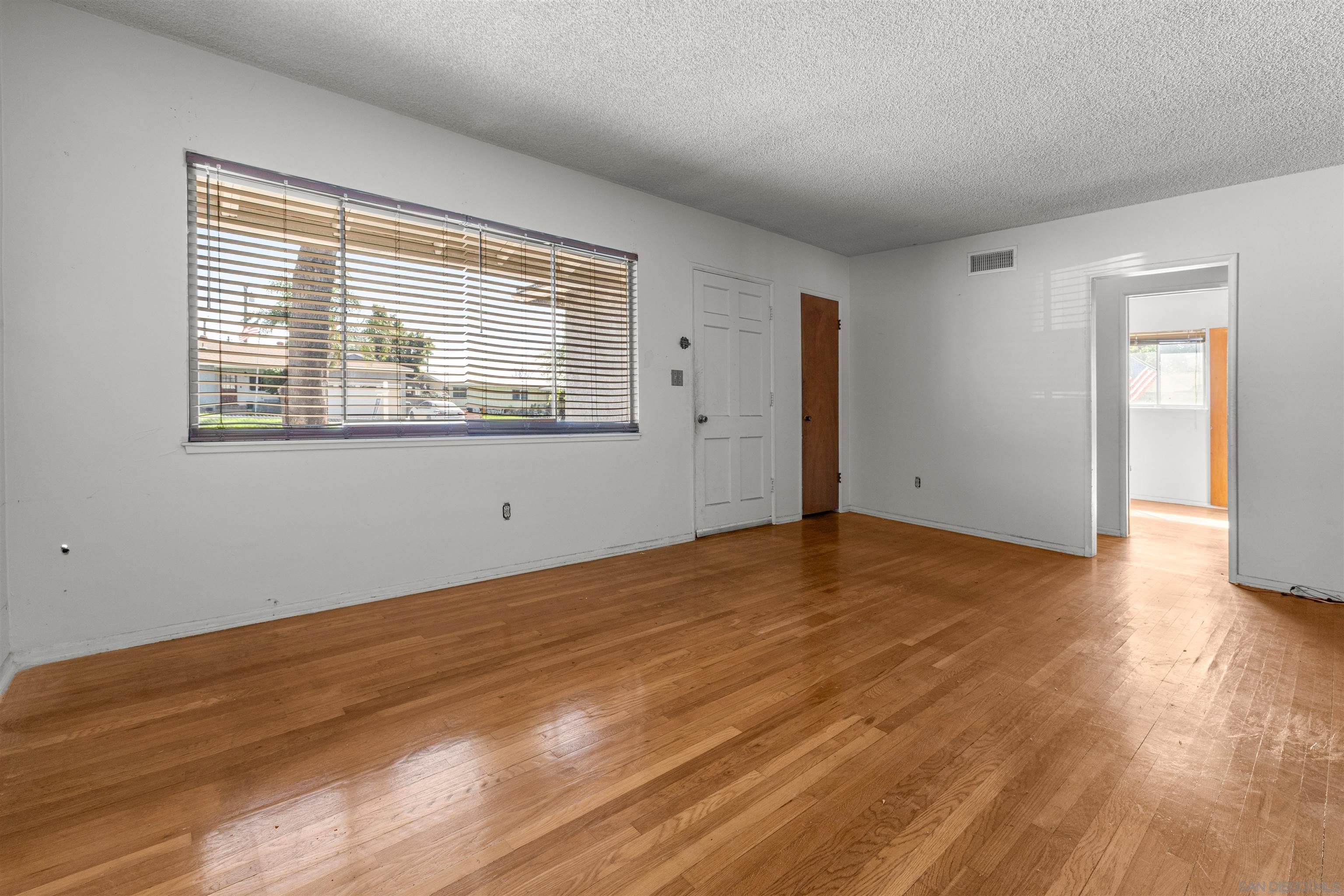 Detail Gallery Image 3 of 35 For 8214  Jadeite Ave, Rancho Cucamonga,  CA 91730 - 3 Beds | 1/1 Baths