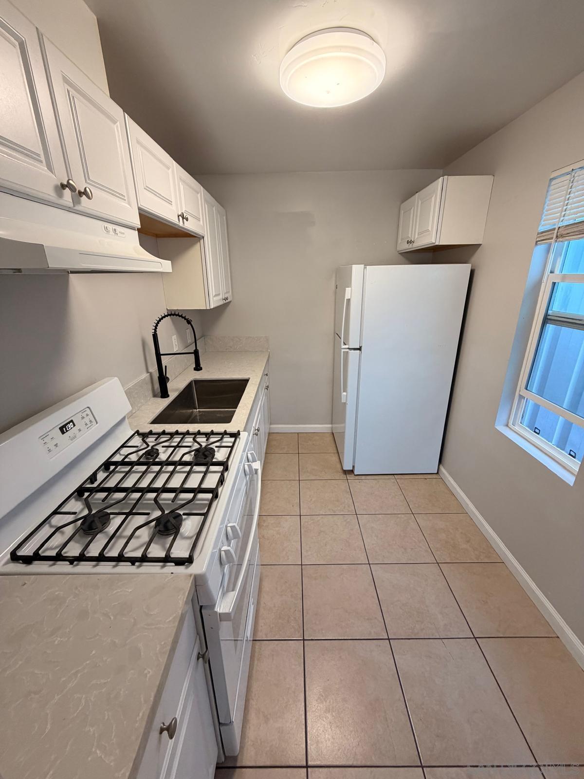 Detail Gallery Image 12 of 38 For 1231-33  Hoover  Ave, National City,  CA 91950 - – Beds | – Baths