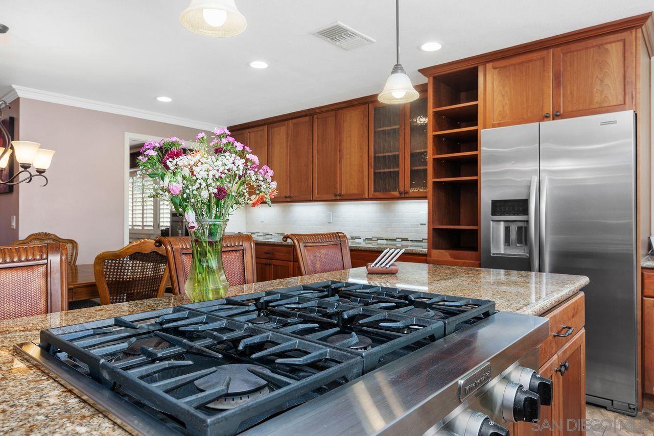 Detail Gallery Image 18 of 49 For 12007  Bajada Rd, San Diego,  CA 92128 - 3 Beds | 2 Baths