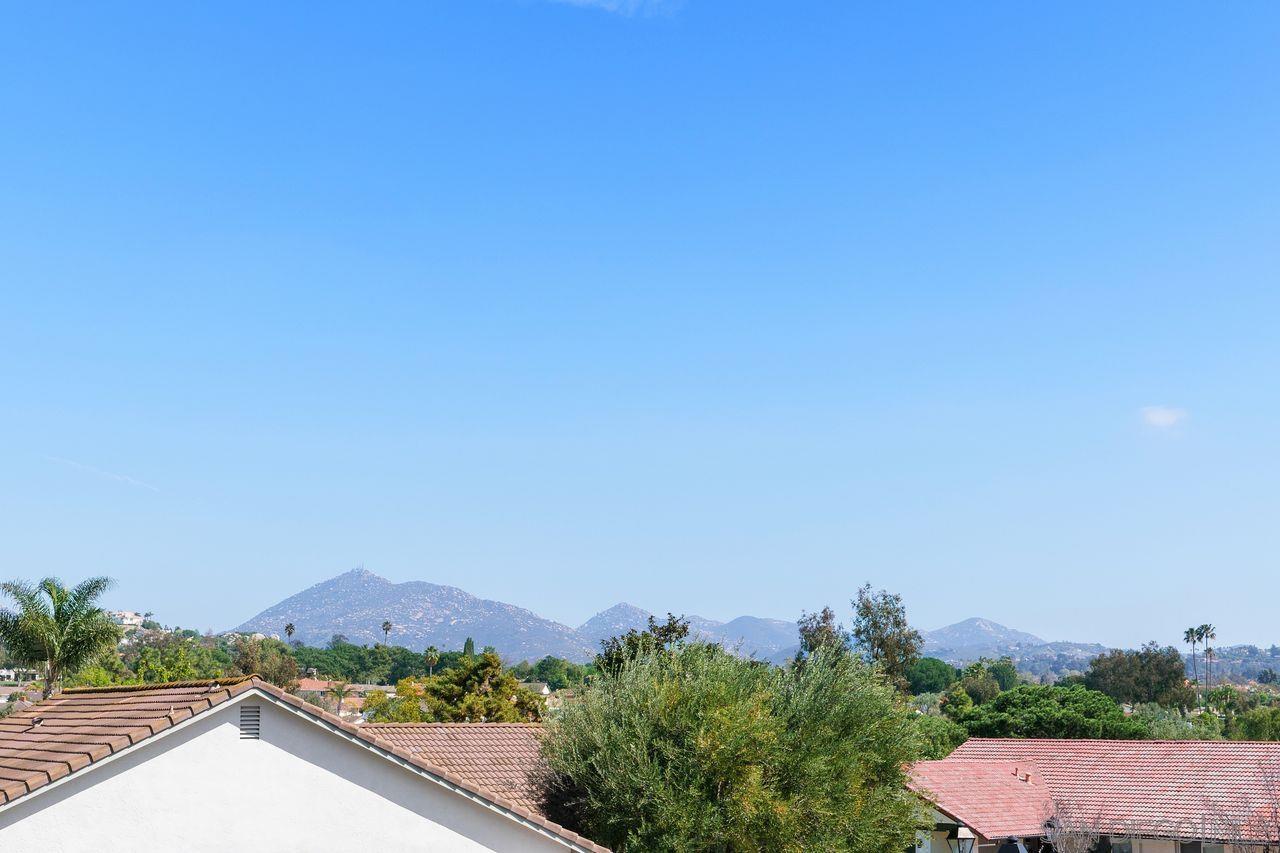 Detail Gallery Image 21 of 49 For 12007  Bajada Rd, San Diego,  CA 92128 - 3 Beds | 2 Baths