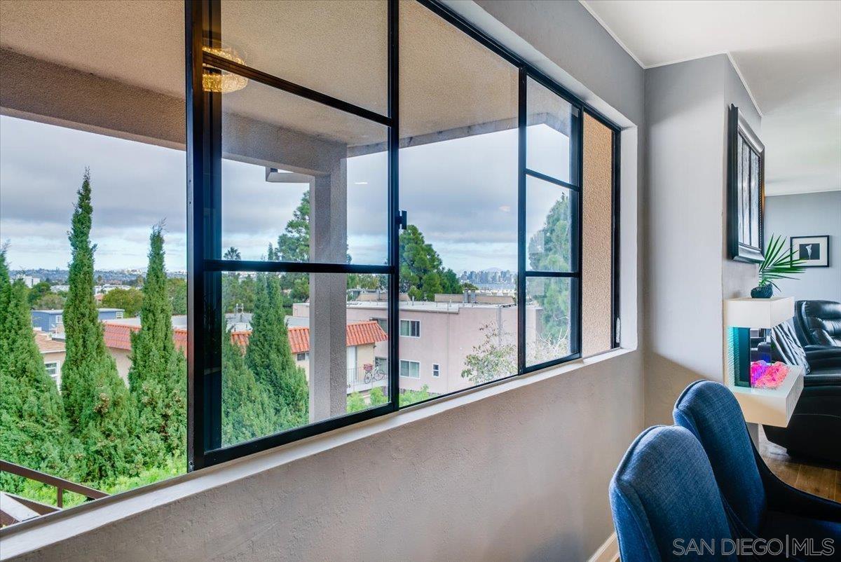 Detail Gallery Image 11 of 42 For 3130  Avenida De Portugal  #304,  San Diego,  CA 92106 - 2 Beds | 2 Baths