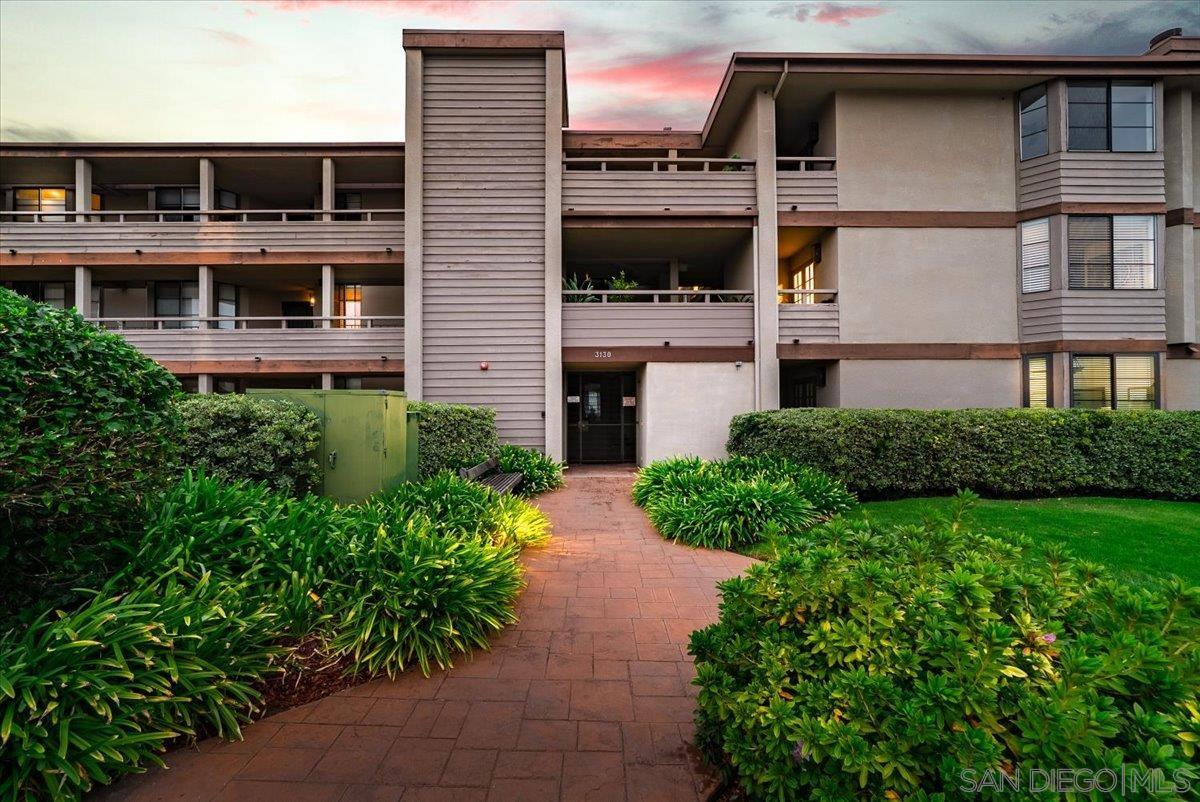 Detail Gallery Image 27 of 42 For 3130  Avenida De Portugal  #304,  San Diego,  CA 92106 - 2 Beds | 2 Baths