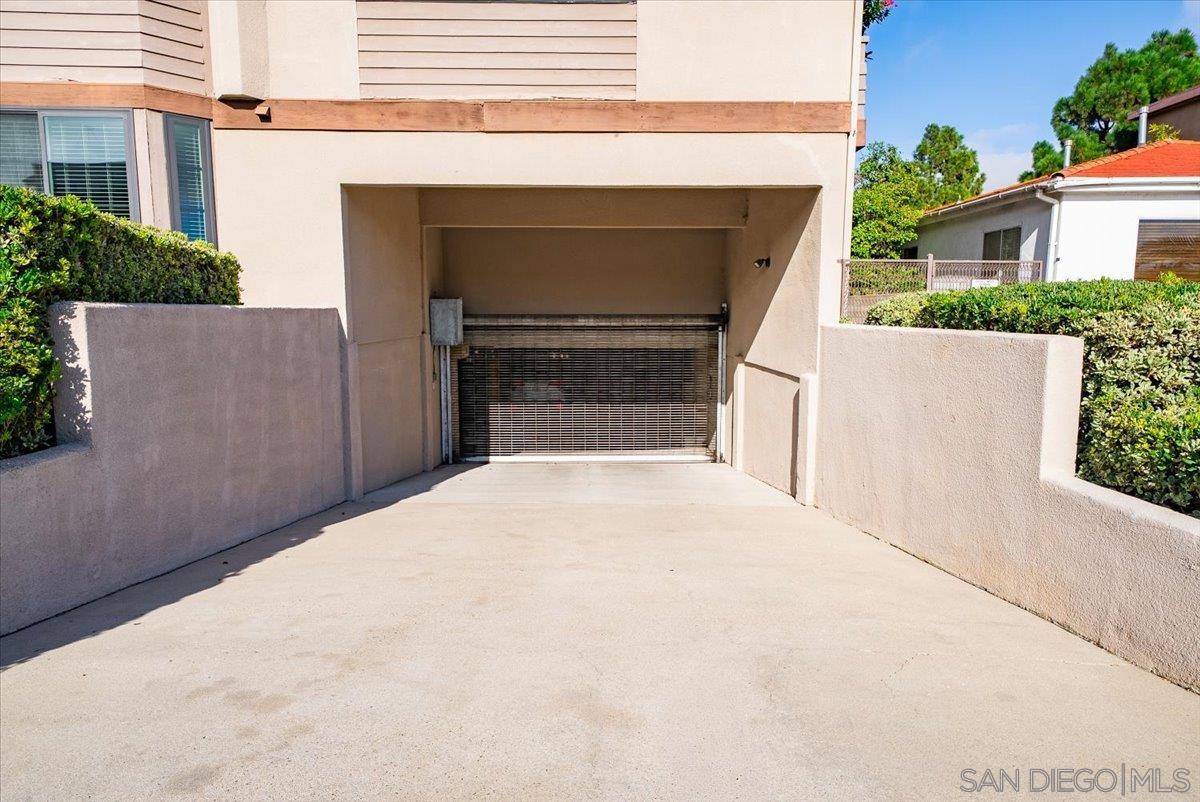 Detail Gallery Image 38 of 42 For 3130  Avenida De Portugal  #304,  San Diego,  CA 92106 - 2 Beds | 2 Baths