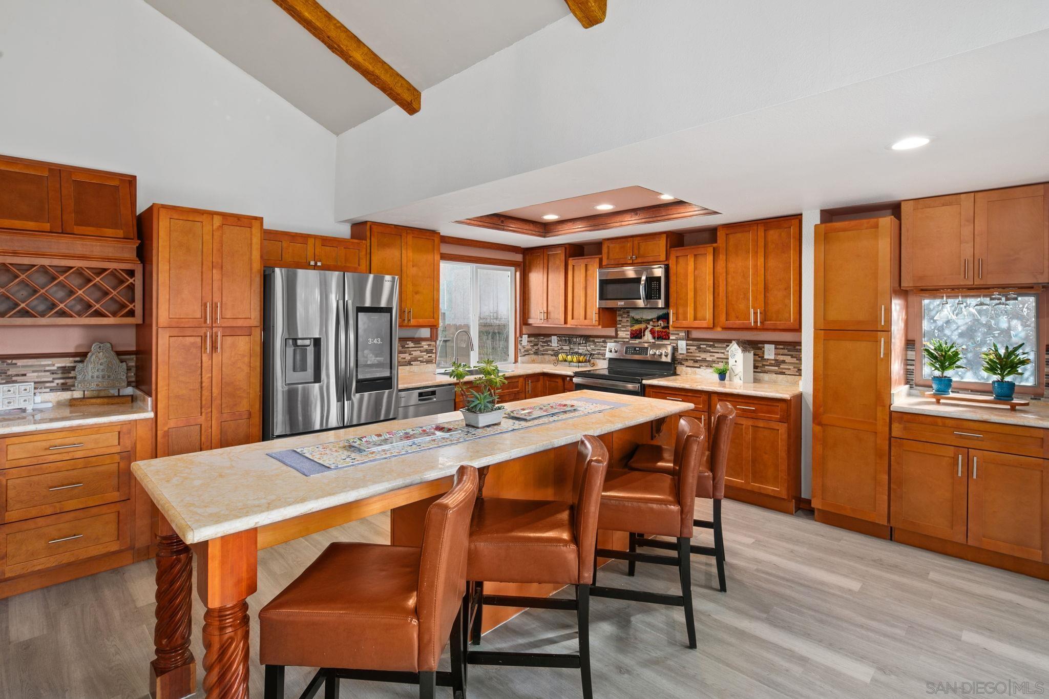 Detail Gallery Image 20 of 59 For 6433  La Paloma St, Carlsbad,  CA 92009 - 4 Beds | 3 Baths