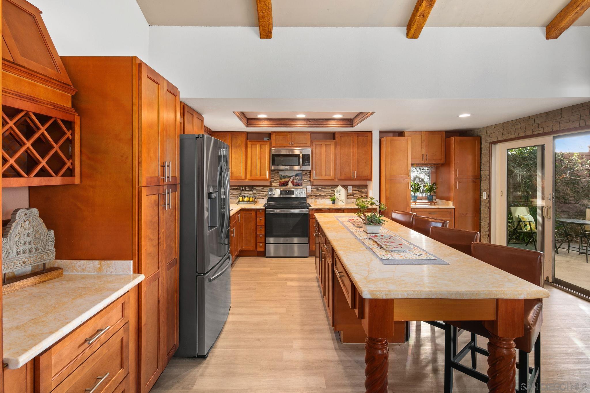 Detail Gallery Image 21 of 59 For 6433  La Paloma St, Carlsbad,  CA 92009 - 4 Beds | 3 Baths