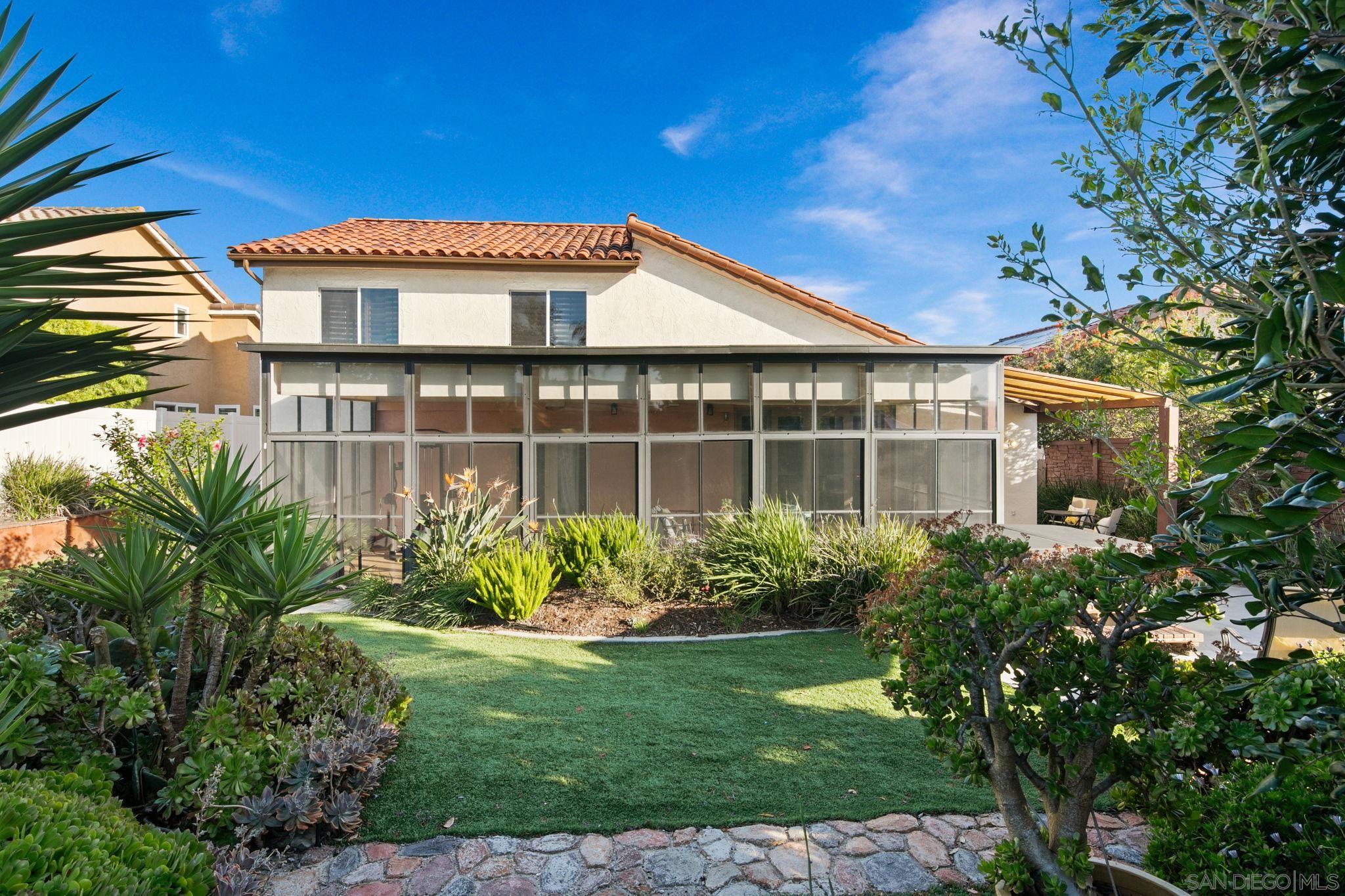 Detail Gallery Image 31 of 59 For 6433  La Paloma St, Carlsbad,  CA 92009 - 4 Beds | 3 Baths