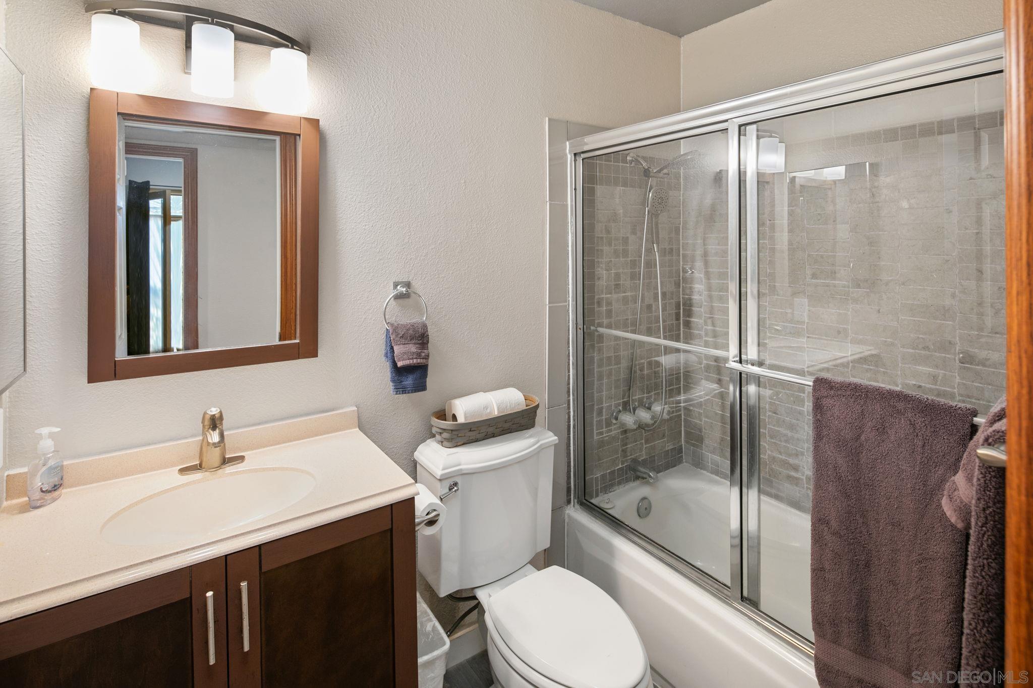 Detail Gallery Image 43 of 59 For 6433  La Paloma St, Carlsbad,  CA 92009 - 4 Beds | 3 Baths