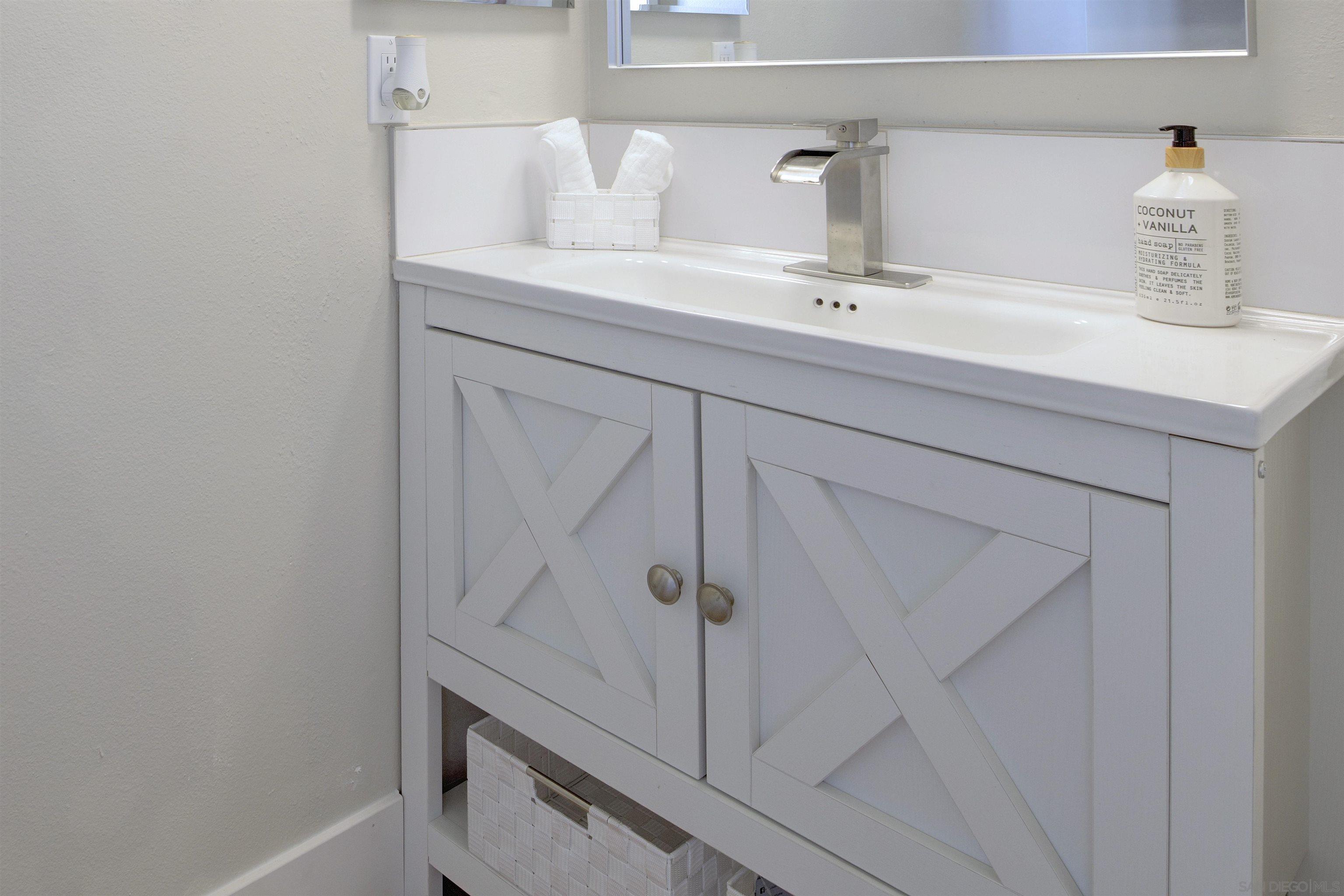 Detail Gallery Image 11 of 11 For 5949  Mildred St  #4,  San Diego,  CA 92110 - 2 Beds | 1/1 Baths