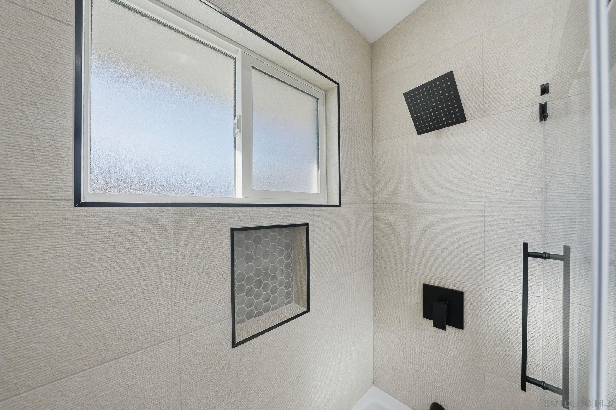 Detail Gallery Image 20 of 34 For 2729  Gobat Ave, San Diego,  CA 92122 - 3 Beds | 2 Baths