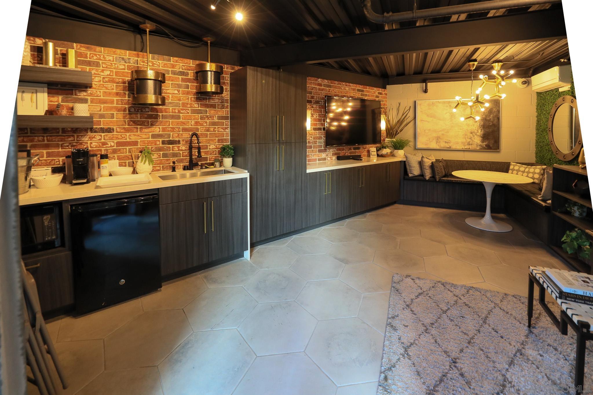 Detail Gallery Image 7 of 34 For 877  Island Ave  102, San Diego,  CA 92101 - 1 Beds | 1 Baths