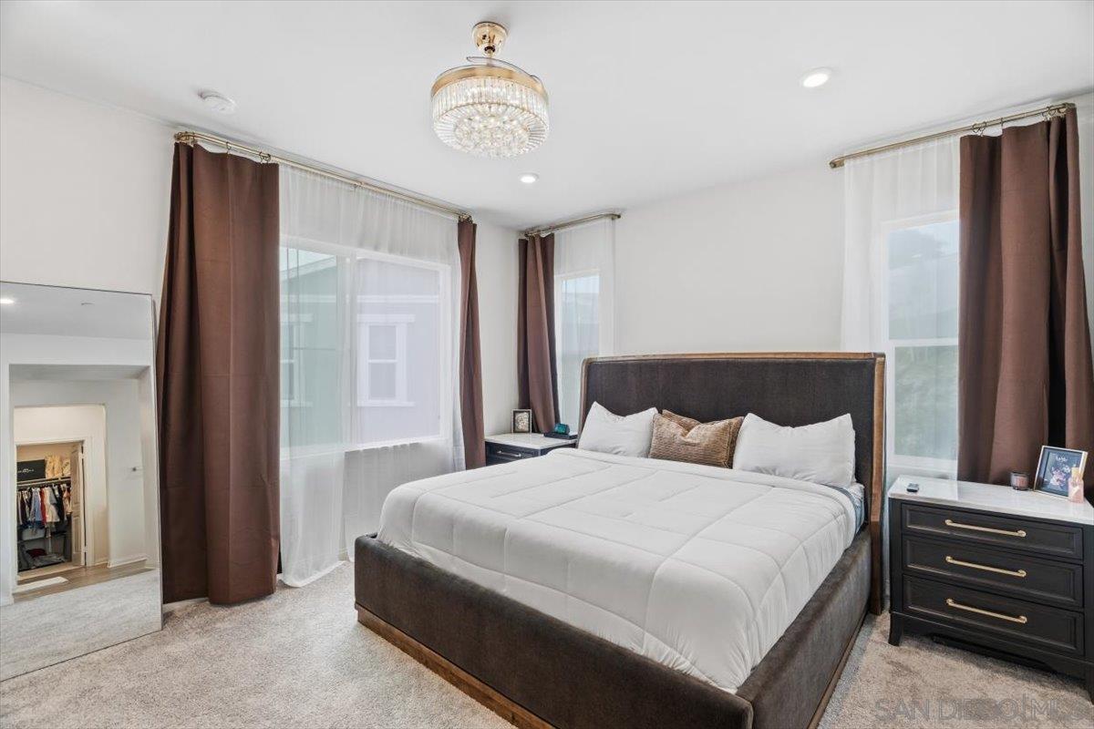 Detail Gallery Image 19 of 45 For 1521  Meriwood Way, Vista,  CA 92083 - 4 Beds | 2/1 Baths