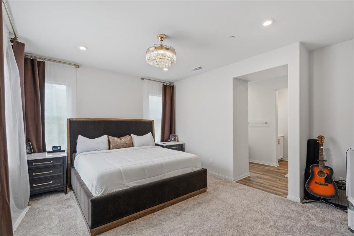 Detail Gallery Image 6 of 45 For 1521  Meriwood Way, Vista,  CA 92083 - 4 Beds | 2/1 Baths