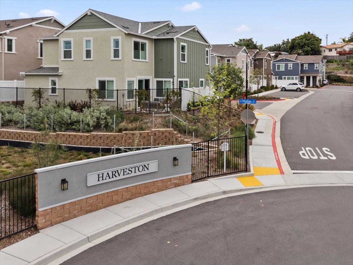 Detail Gallery Image 42 of 45 For 1521  Meriwood Way, Vista,  CA 92083 - 4 Beds | 2/1 Baths