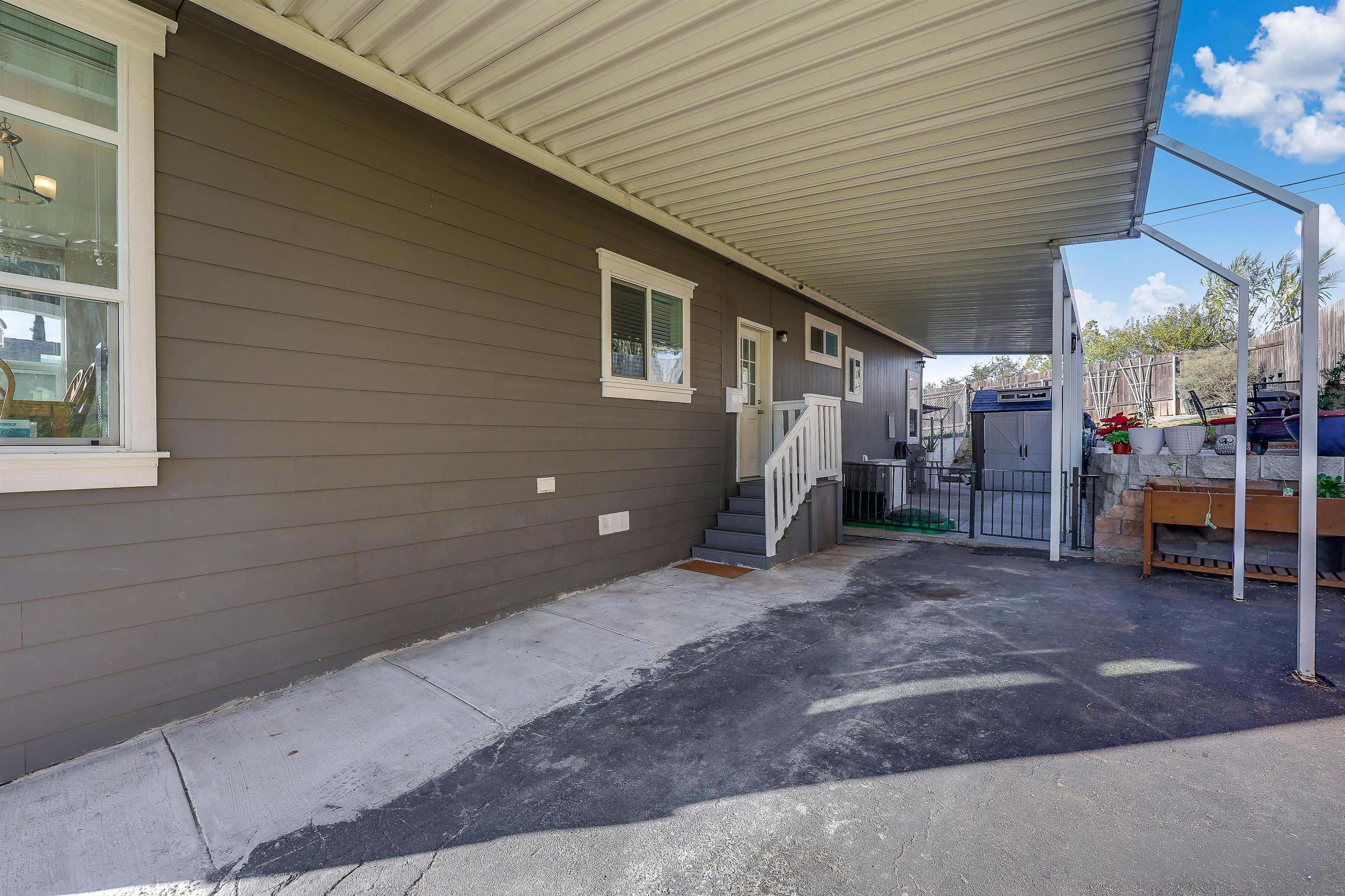 Detail Gallery Image 33 of 37 For 250  La Cresta Heights Rd  #SPC 12,  El Cajon,  CA 92021 - 3 Beds | 2 Baths