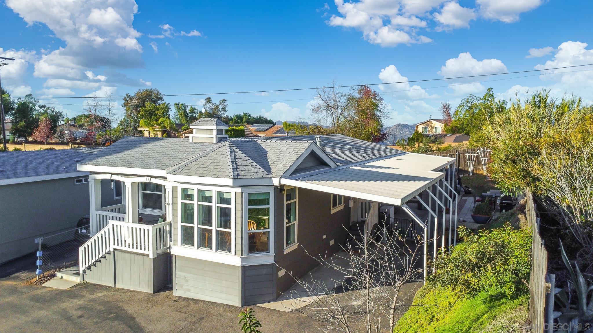 Detail Gallery Image 5 of 37 For 250  La Cresta Heights Rd  #SPC 12,  El Cajon,  CA 92021 - 3 Beds | 2 Baths