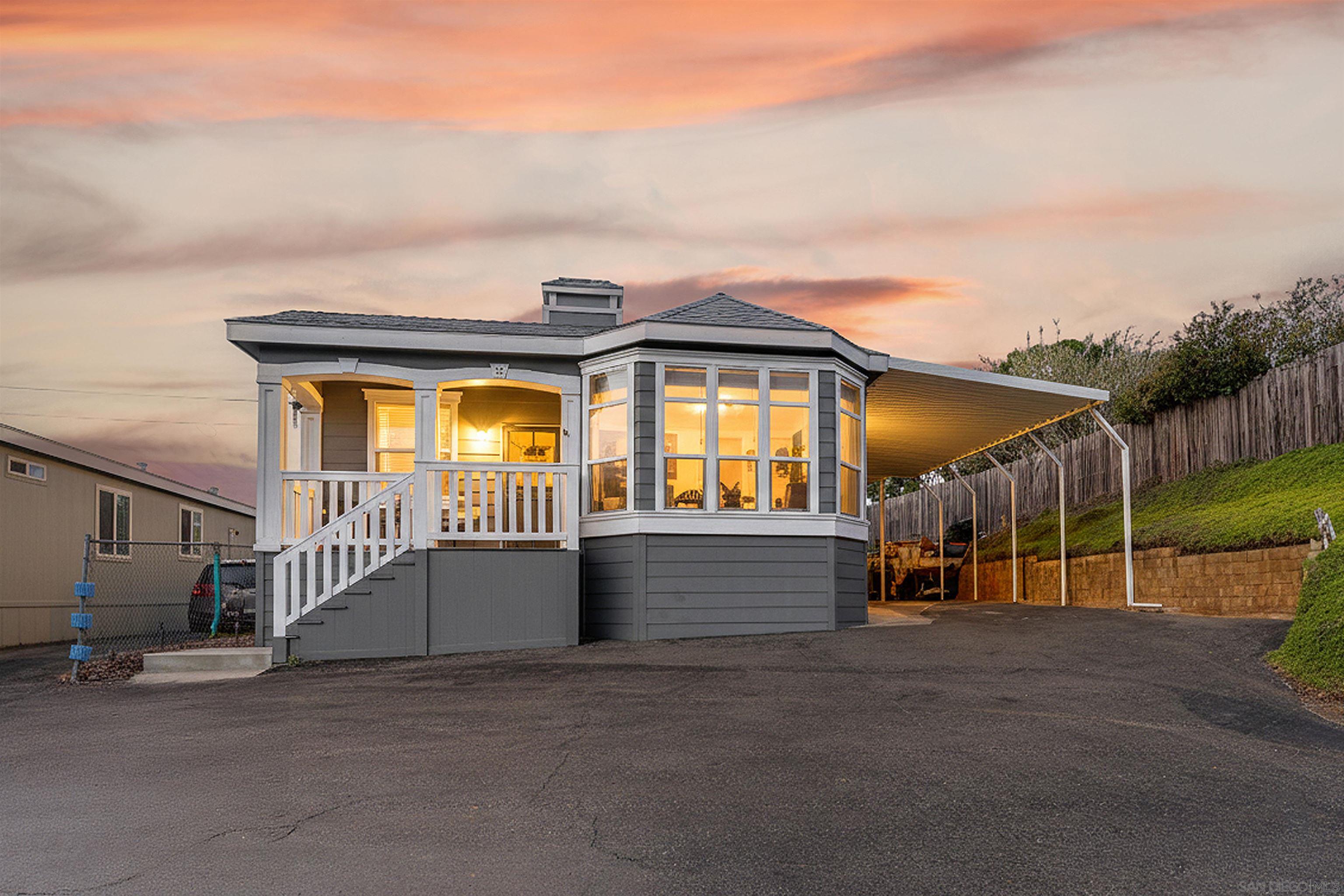 Detail Gallery Image 9 of 37 For 250  La Cresta Heights Rd  #SPC 12,  El Cajon,  CA 92021 - 3 Beds | 2 Baths