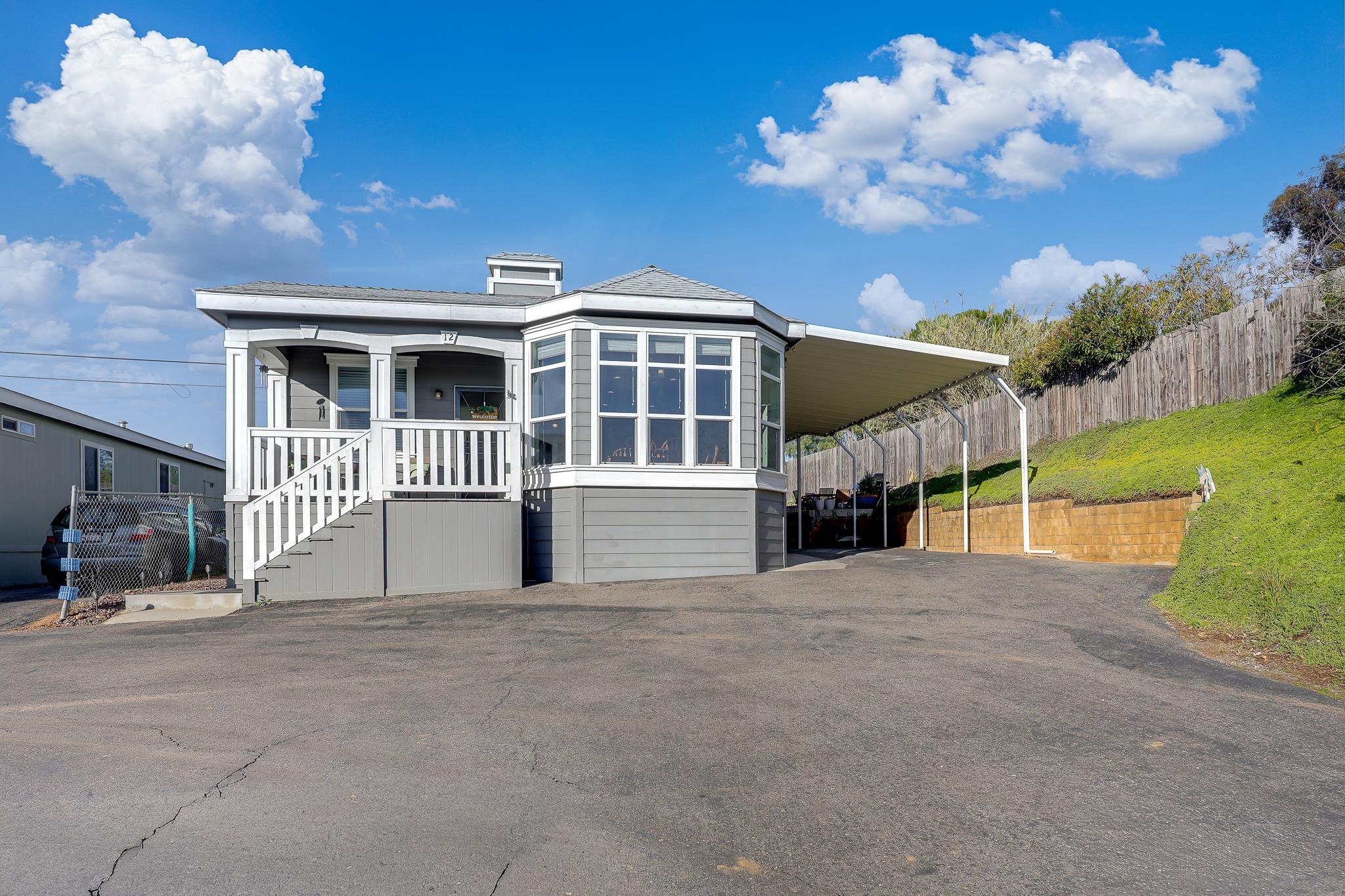 Detail Gallery Image 10 of 37 For 250  La Cresta Heights Rd  #SPC 12,  El Cajon,  CA 92021 - 3 Beds | 2 Baths