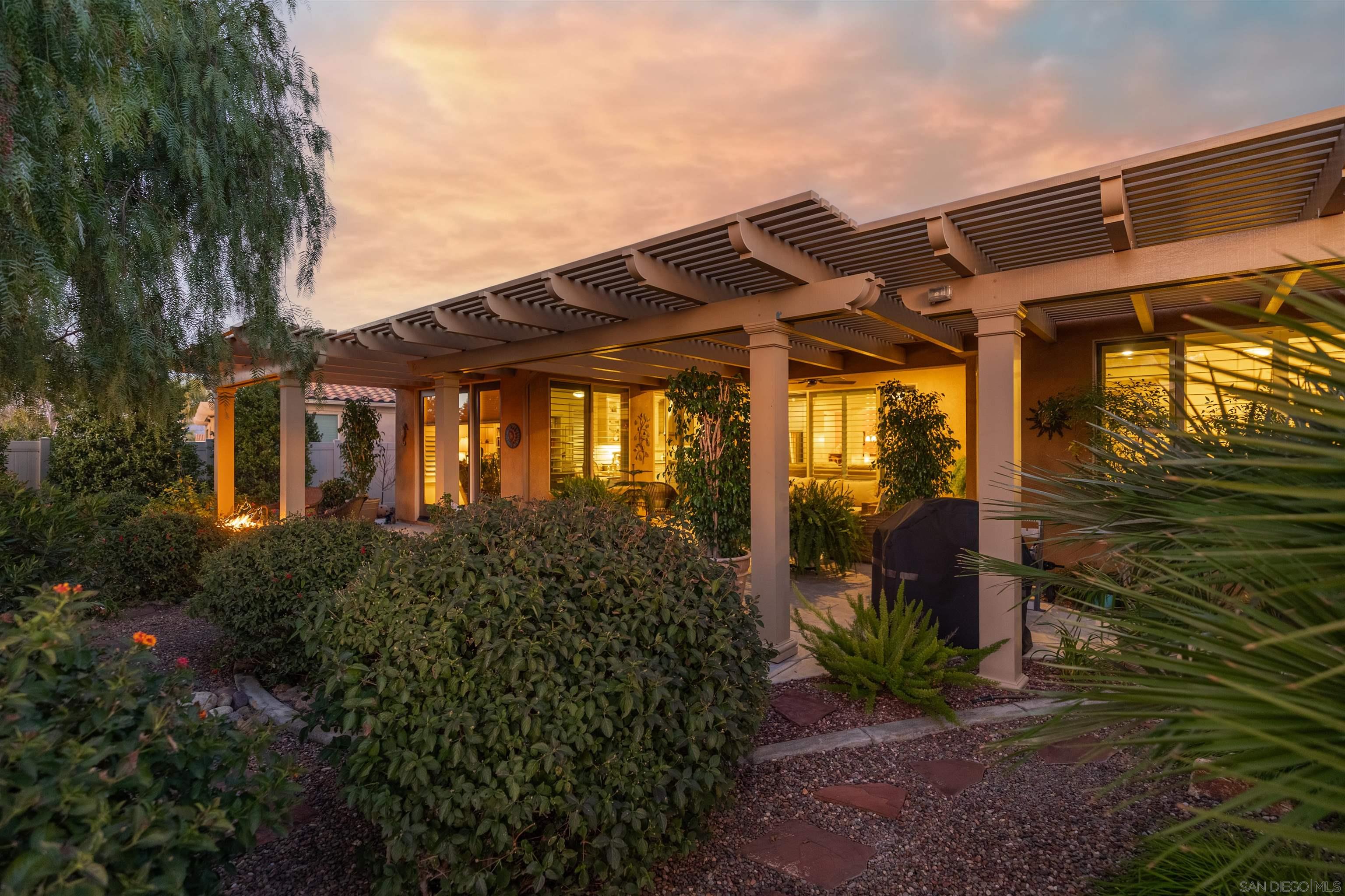 Detail Gallery Image 31 of 44 For 1371  Camino Sueno, Hemet,  CA 92545 - 3 Beds | 3 Baths