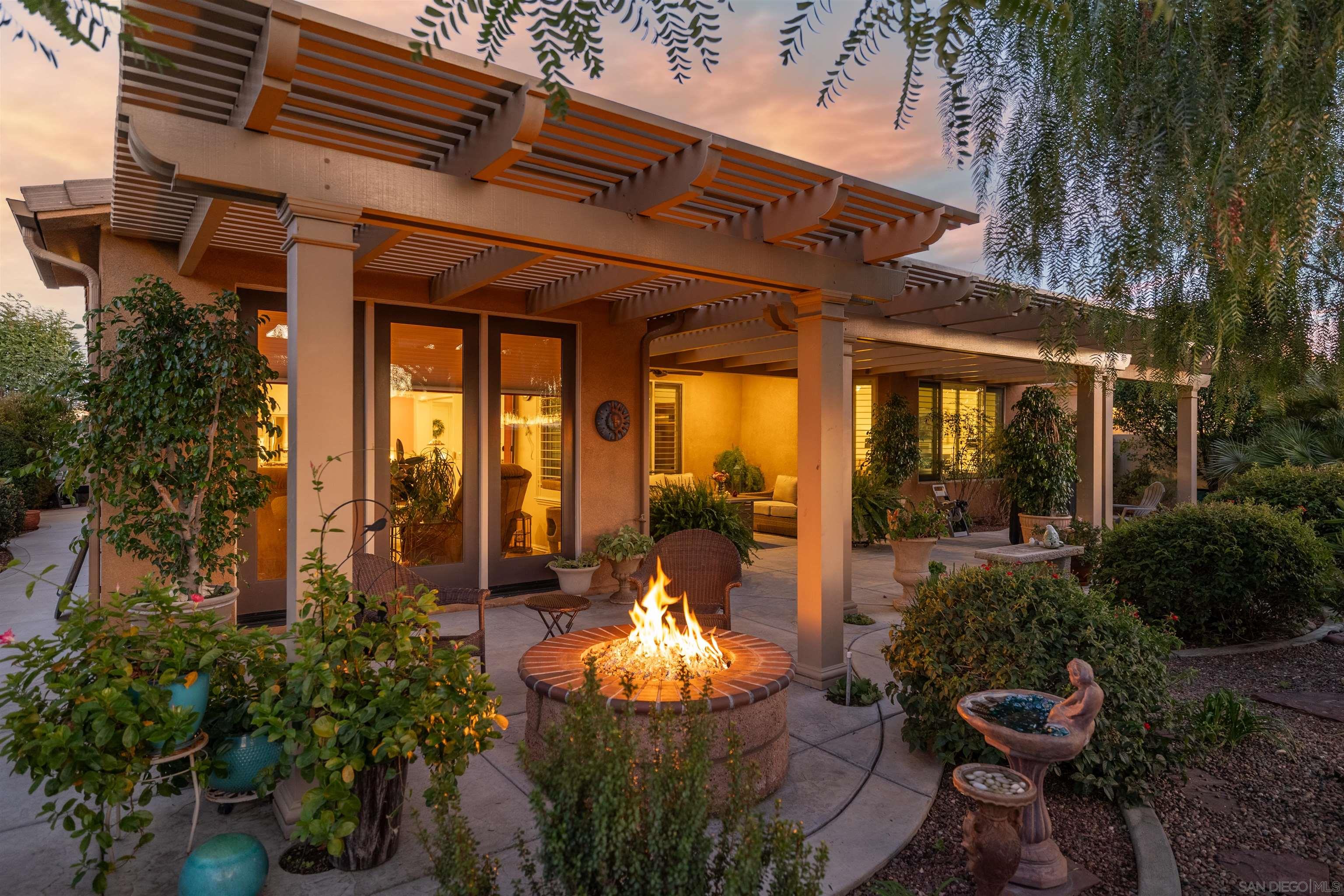 Detail Gallery Image 33 of 44 For 1371  Camino Sueno, Hemet,  CA 92545 - 3 Beds | 3 Baths