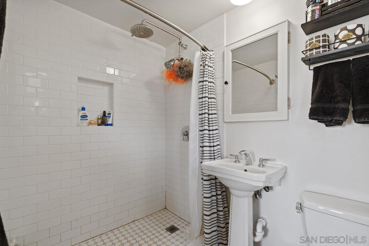 Detail Gallery Image 28 of 49 For 762  Cerro Gordo, San Diego,  CA 92102 - 2 Beds | 2 Baths