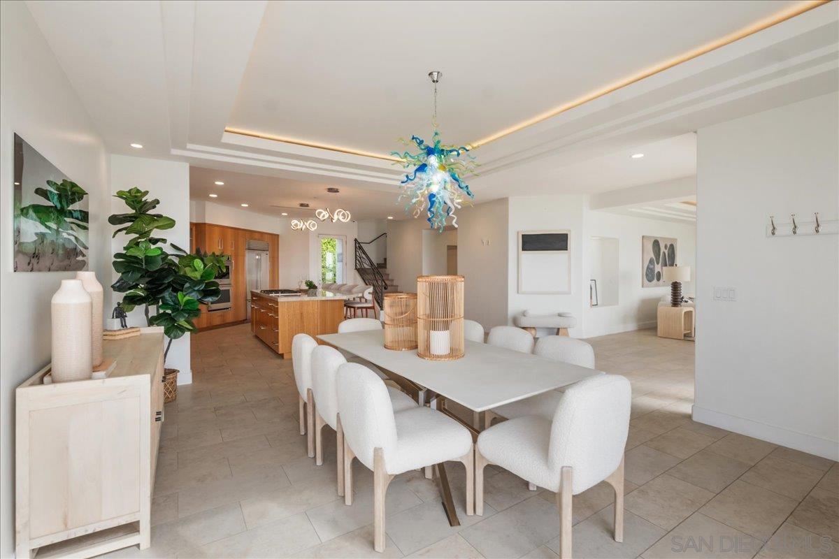 Detail Gallery Image 11 of 62 For 3535  Riviera Drive, San Diego,  CA 92109 - 4 Beds | 3/1 Baths