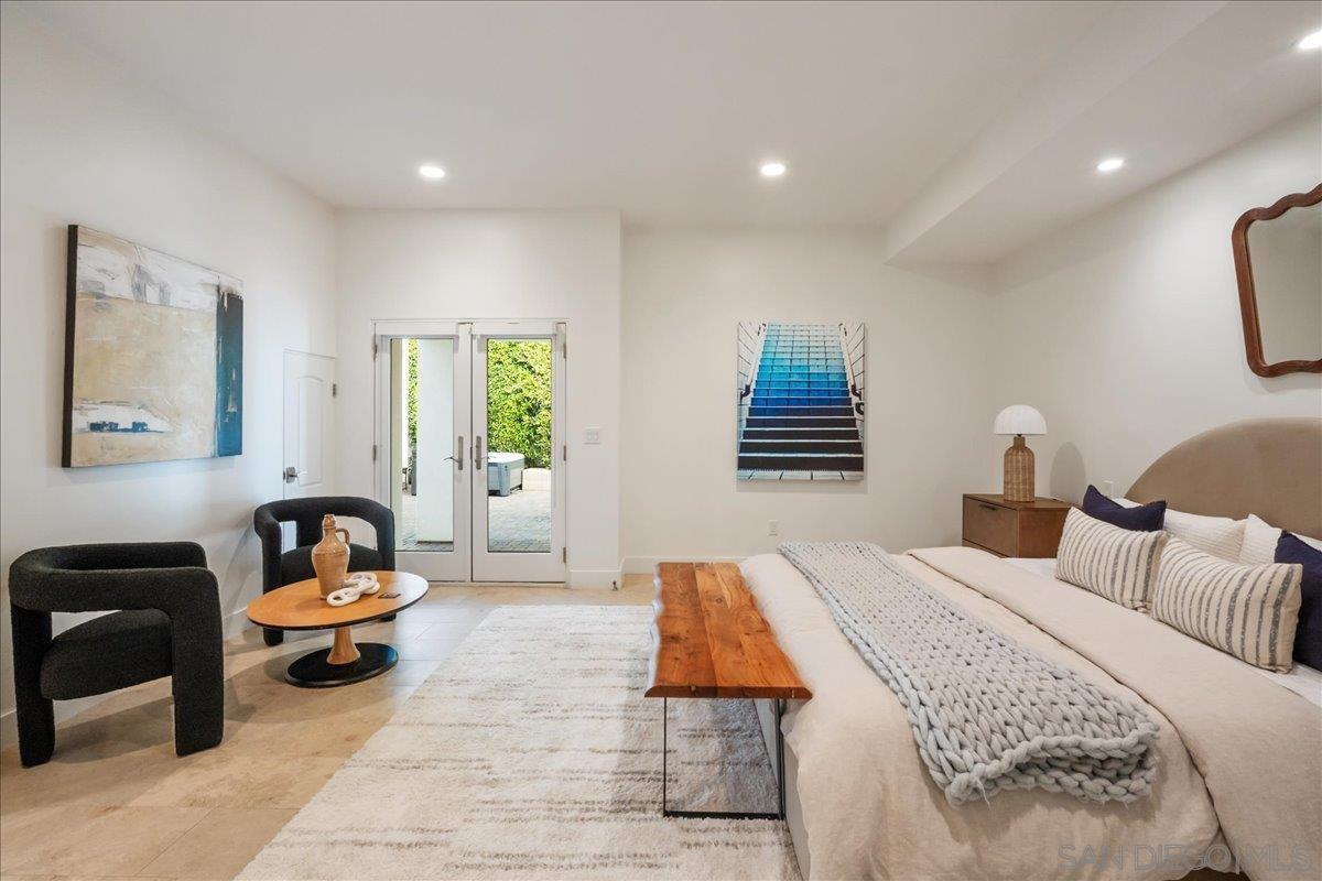 Detail Gallery Image 17 of 62 For 3535  Riviera Drive, San Diego,  CA 92109 - 4 Beds | 3/1 Baths