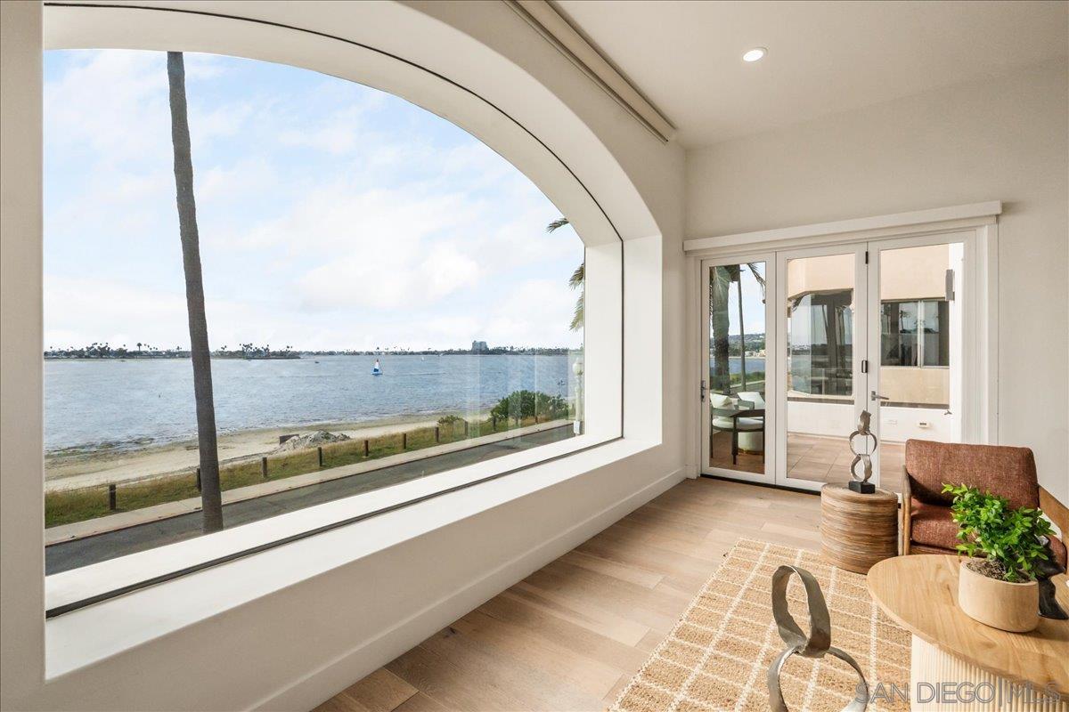 Detail Gallery Image 24 of 62 For 3535  Riviera Drive, San Diego,  CA 92109 - 4 Beds | 3/1 Baths