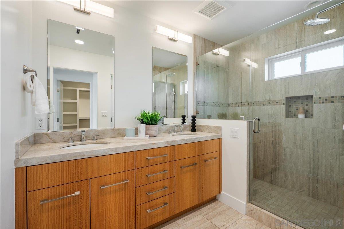Detail Gallery Image 28 of 62 For 3535  Riviera Drive, San Diego,  CA 92109 - 4 Beds | 3/1 Baths