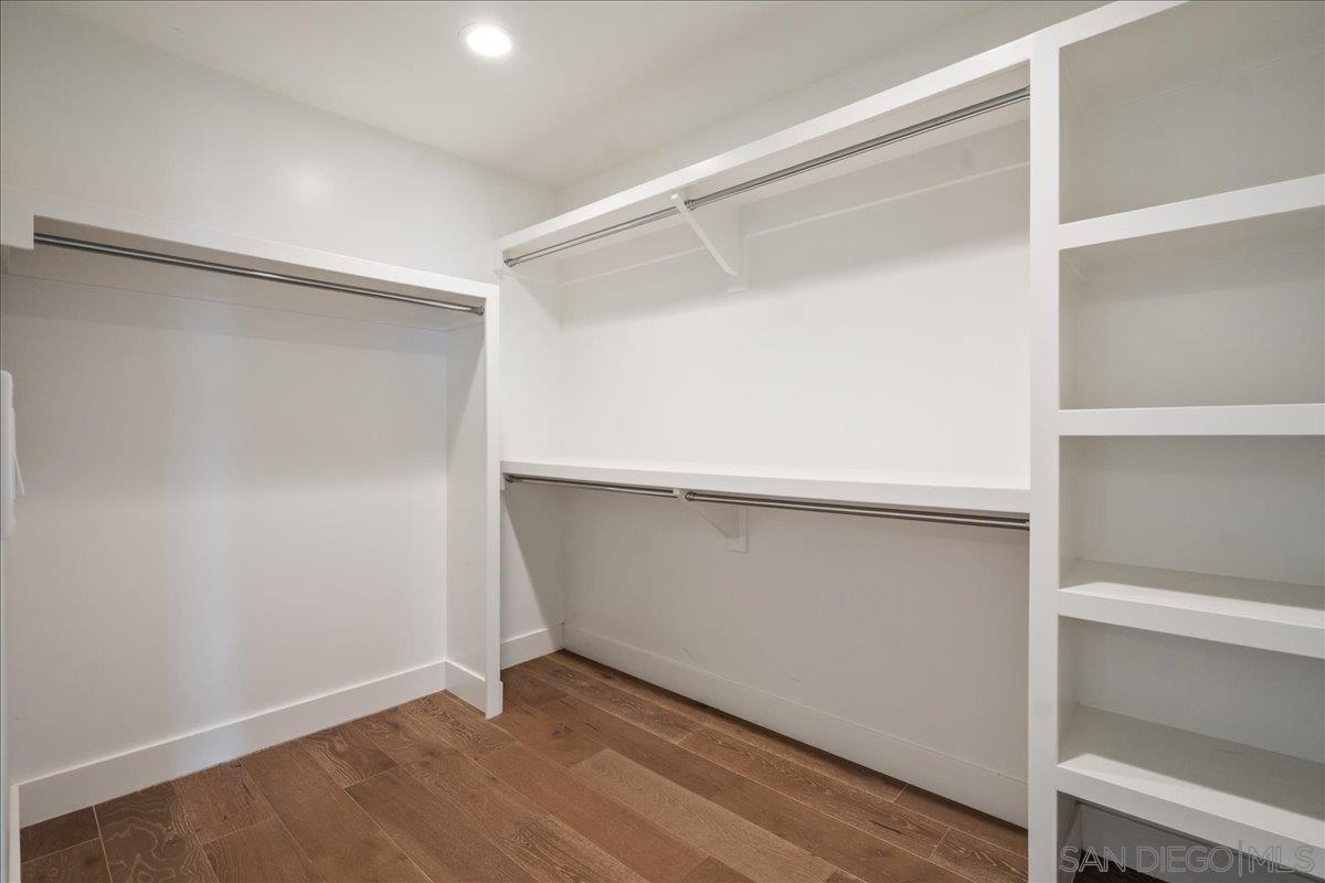 Detail Gallery Image 29 of 62 For 3535  Riviera Drive, San Diego,  CA 92109 - 4 Beds | 3/1 Baths