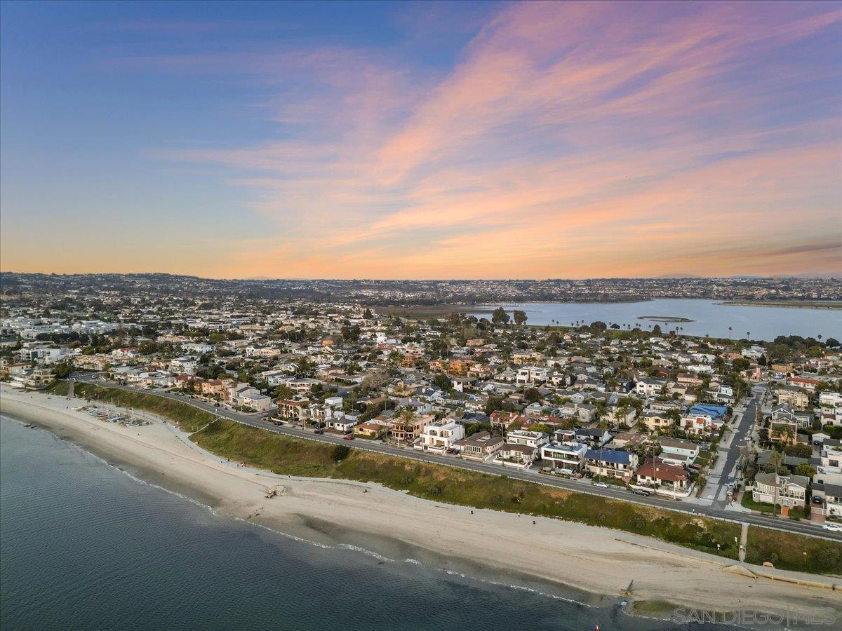 Detail Gallery Image 60 of 62 For 3535  Riviera Drive, San Diego,  CA 92109 - 4 Beds | 3/1 Baths