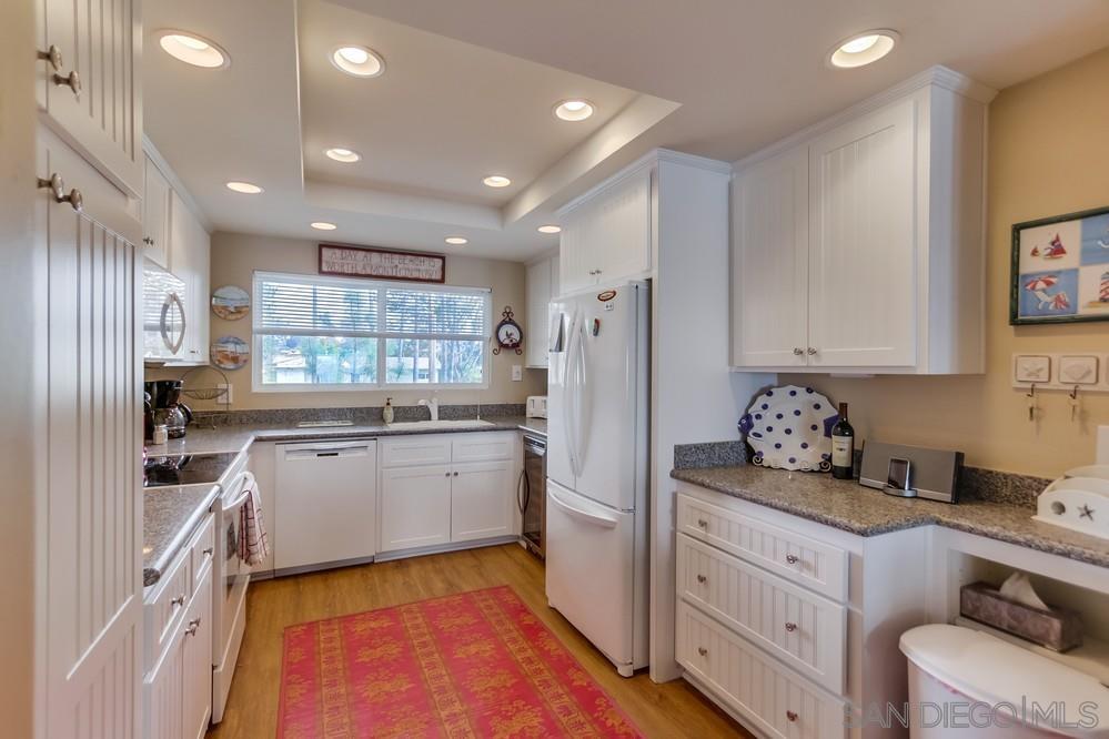 Detail Gallery Image 17 of 33 For 239 S Helix Ave  25, Solana Beach,  CA 92075 - 2 Beds | 2 Baths